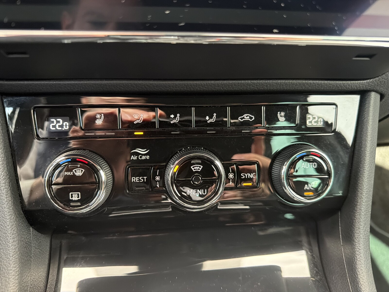 Škoda Superb Combi - zdjęcie 28