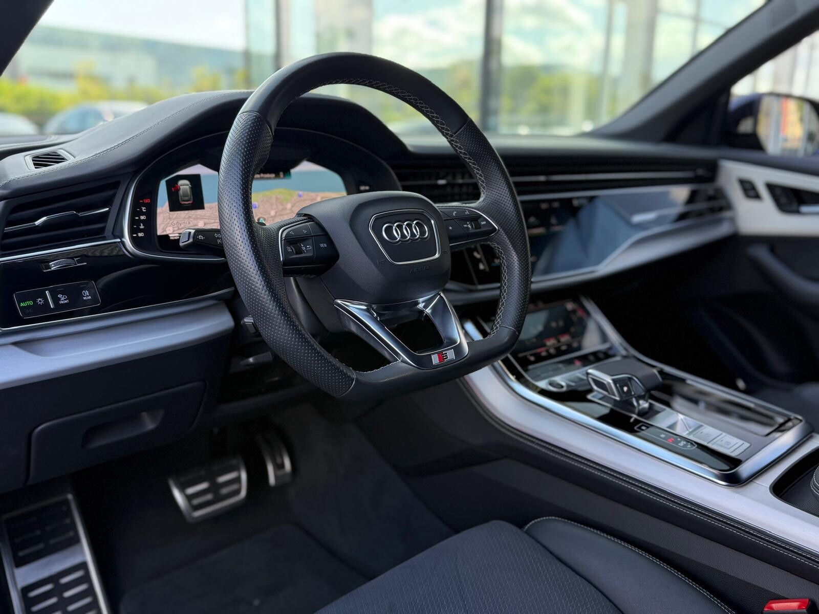 Audi Q8 - zdjęcie 13