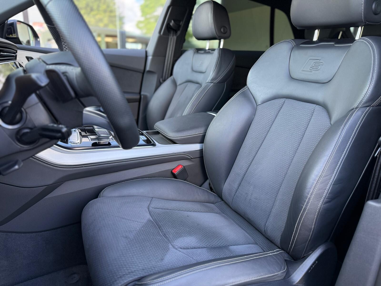 Audi Q8 - zdjęcie 16