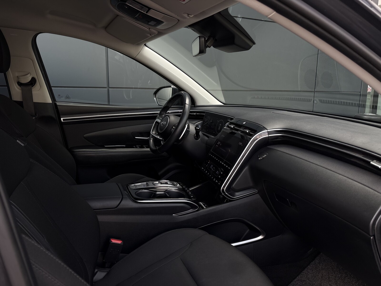 Hyundai Tucson - zdjęcie 9