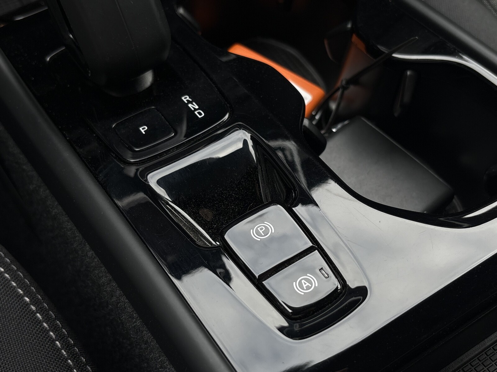 Volvo XC 40 - zdjęcie 28