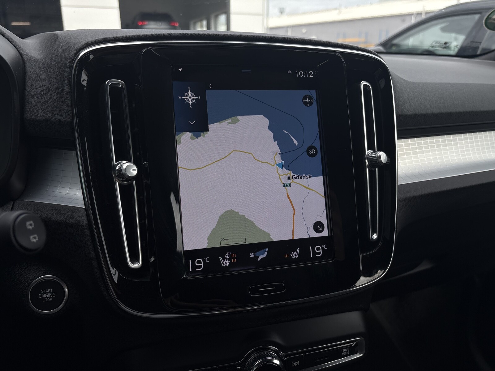 Volvo XC 40 - zdjęcie 24