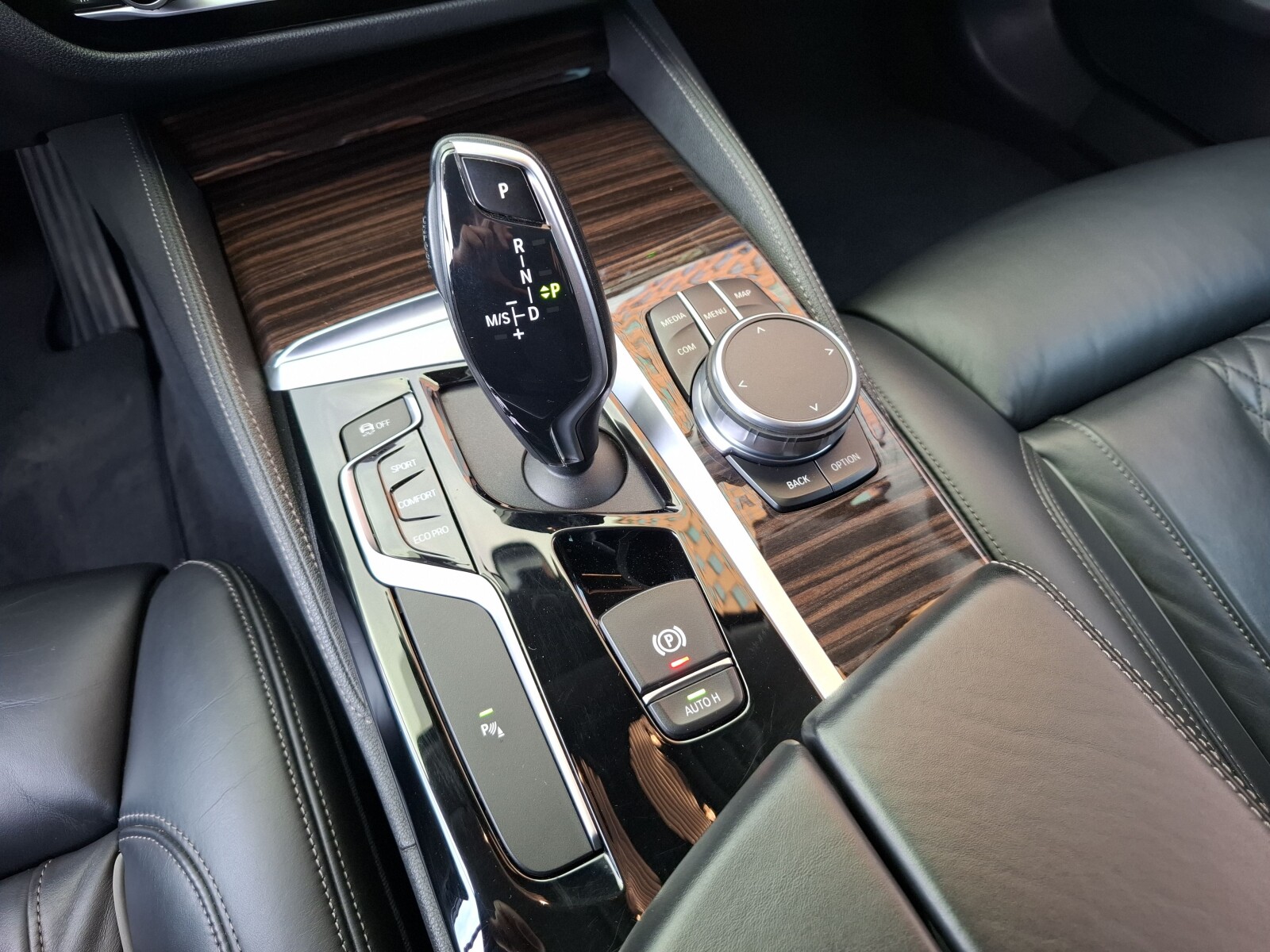 BMW 520 - zdjęcie 24