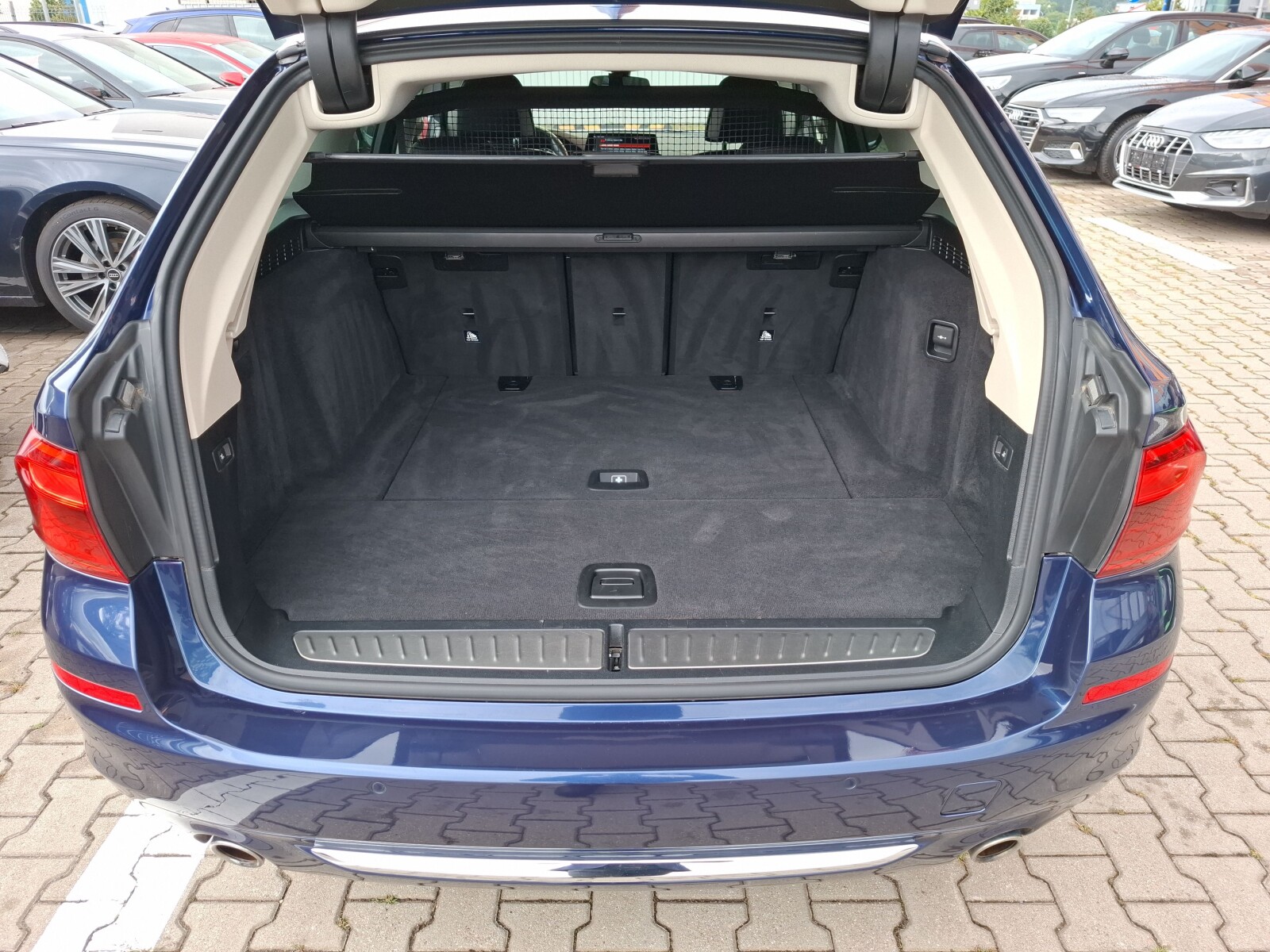 BMW 520 - zdjęcie 9