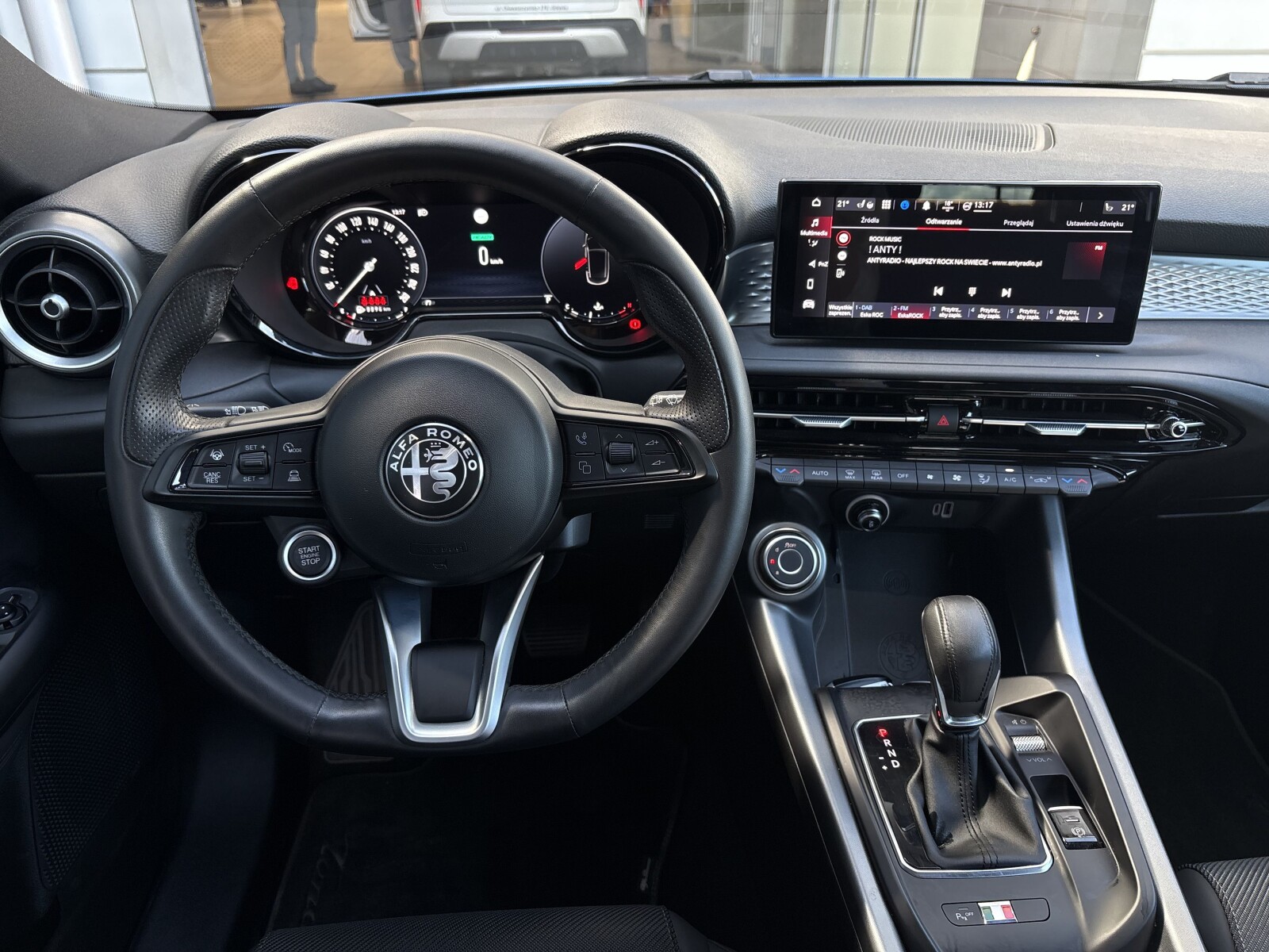 Alfa Romeo Tonale - zdjęcie 11