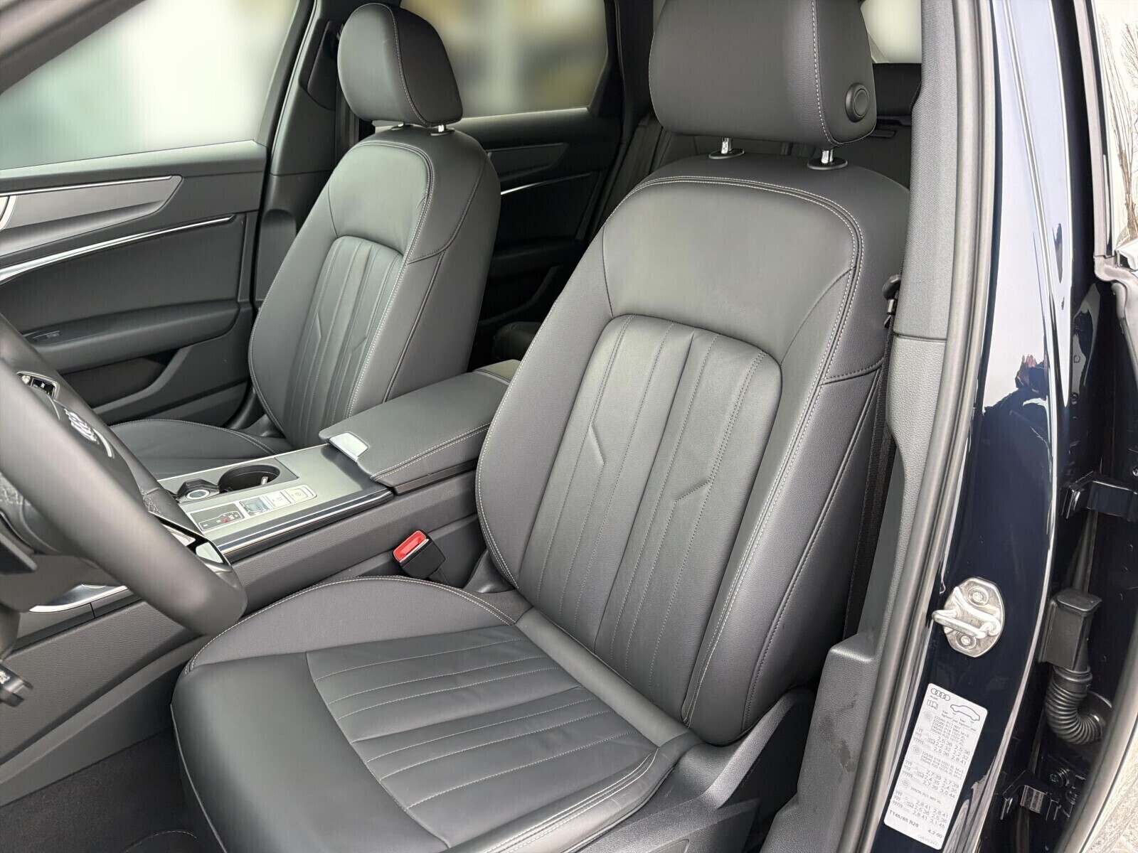 Audi A6 Avant - zdjęcie 11