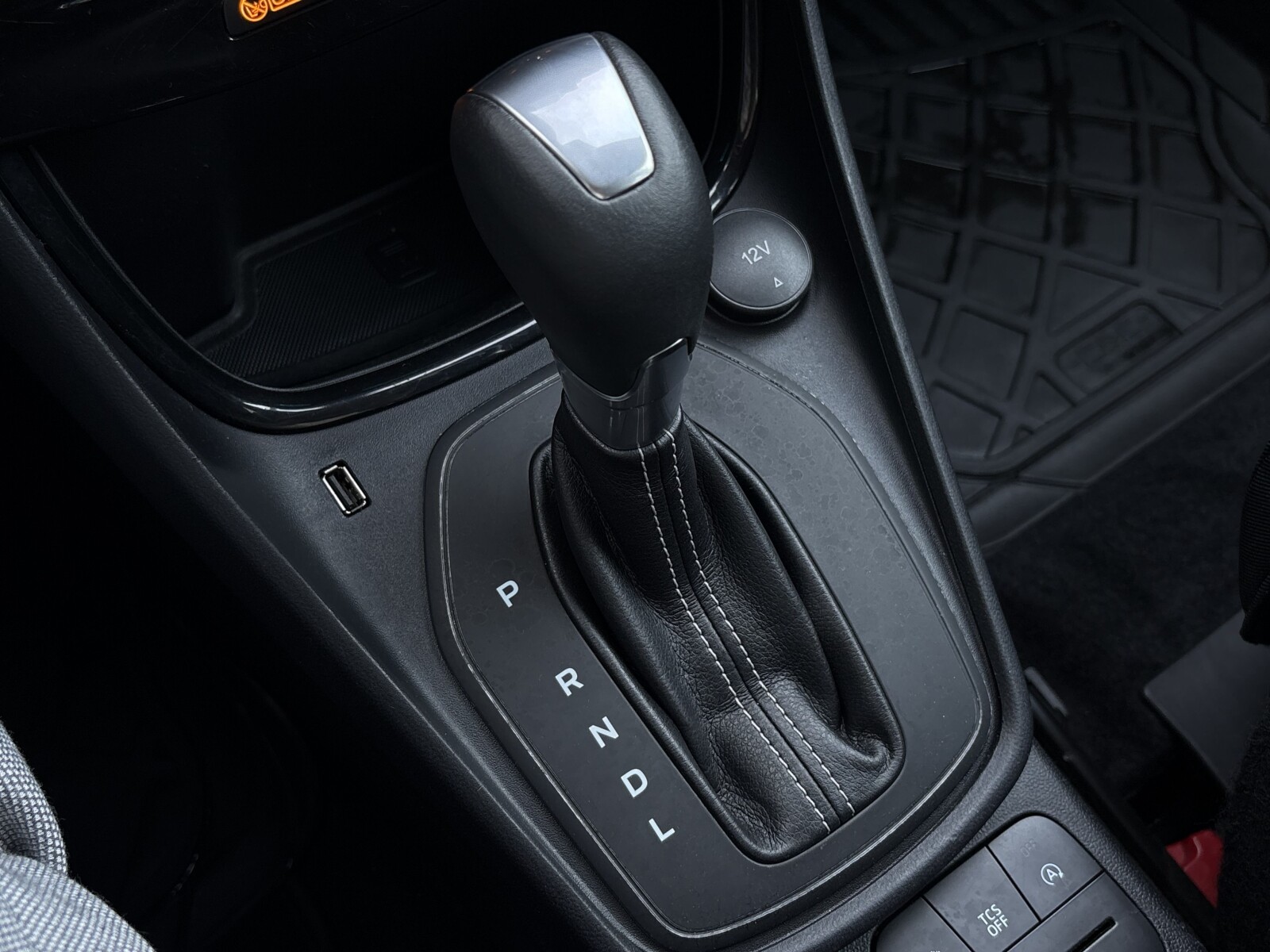 Ford Puma - zdjęcie 25