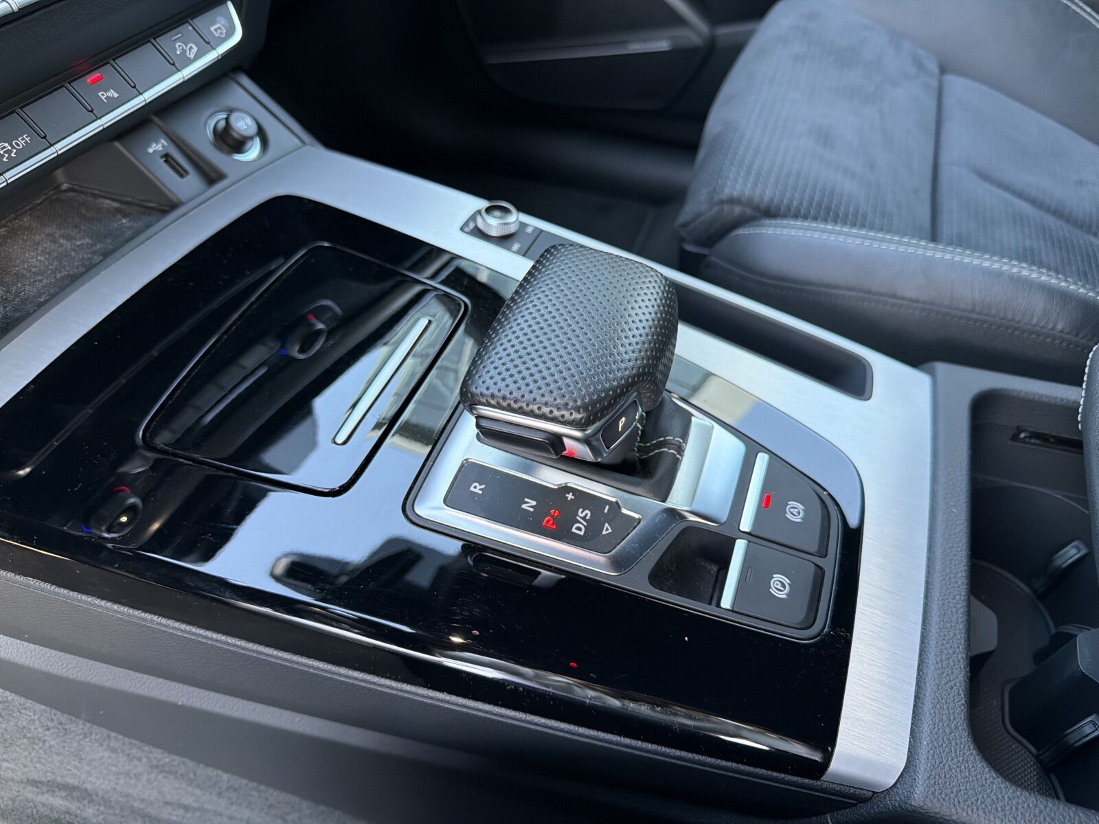 Audi Q5 Sportback - zdjęcie 26