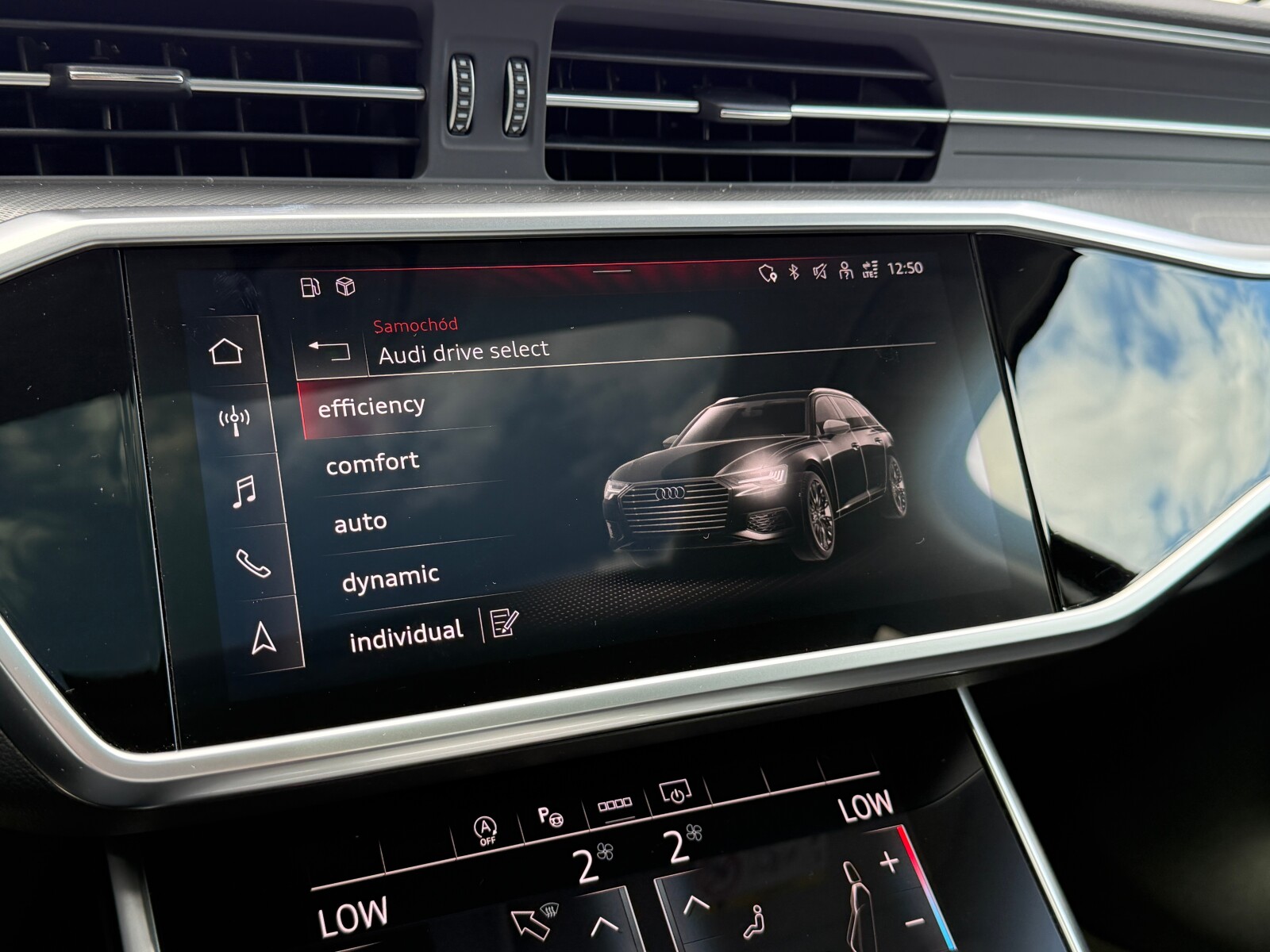 Audi A6 Avant - zdjęcie 34