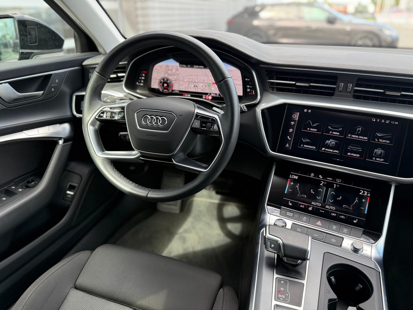 Audi A6 Avant - zdjęcie 16