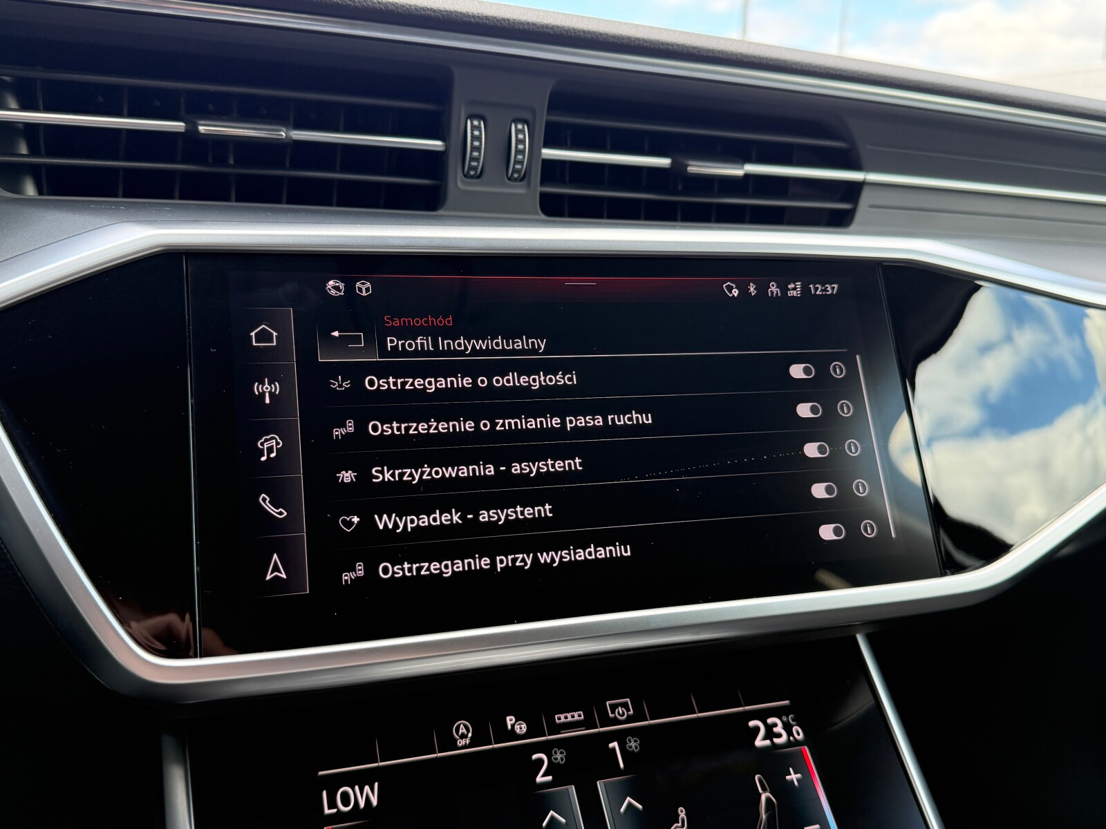 Audi A6 Avant - zdjęcie 35