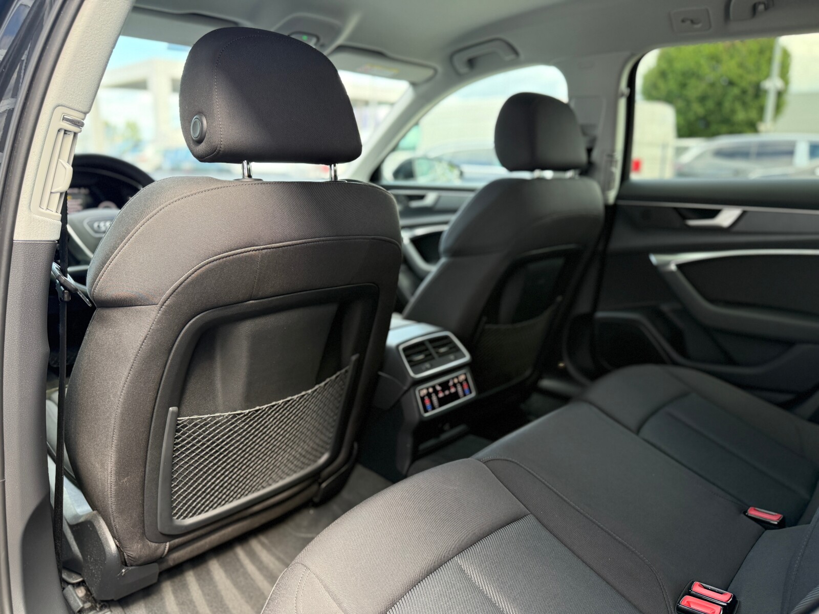 Audi A6 Avant - zdjęcie 12