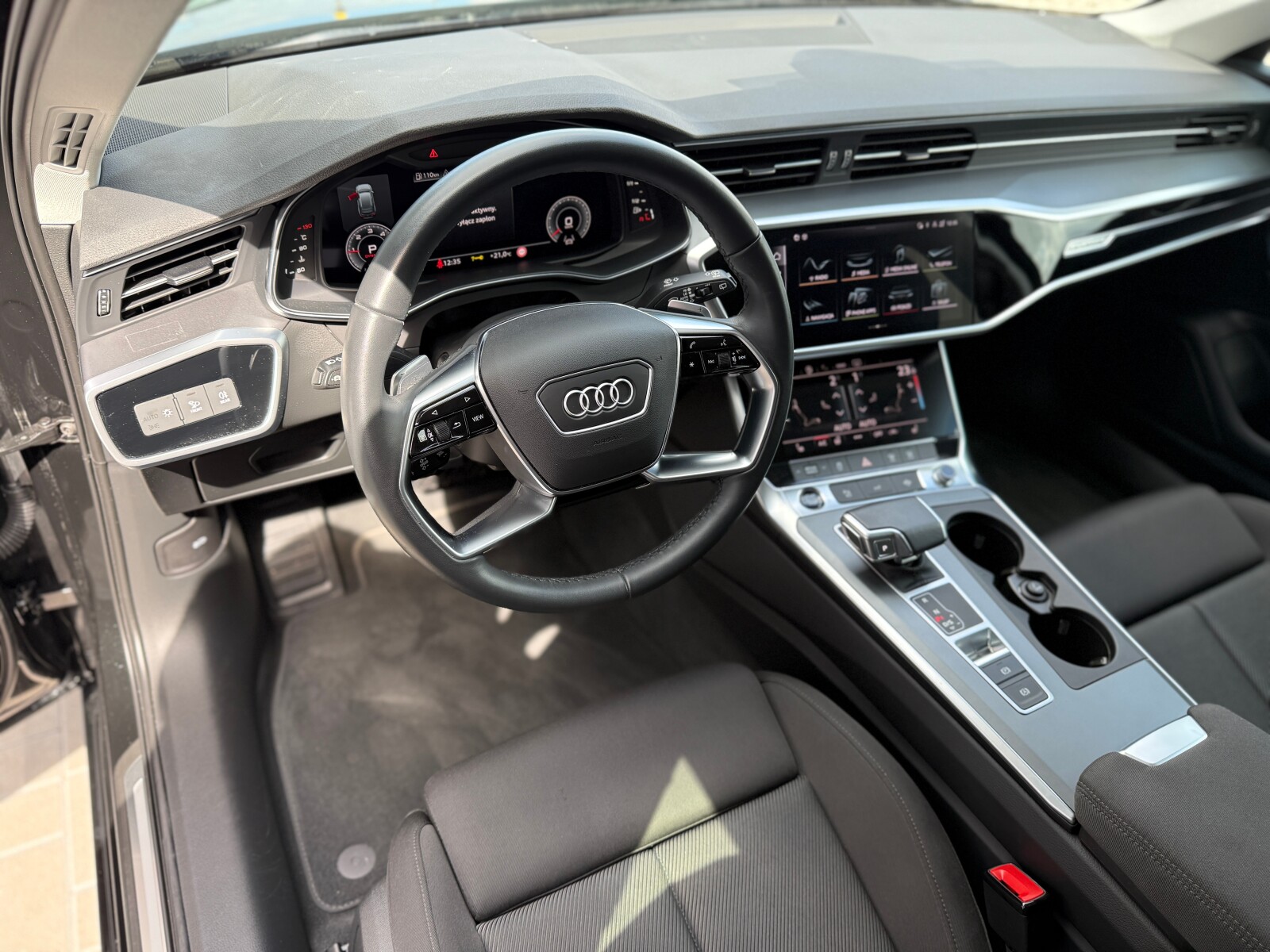 Audi A6 Avant - zdjęcie 21