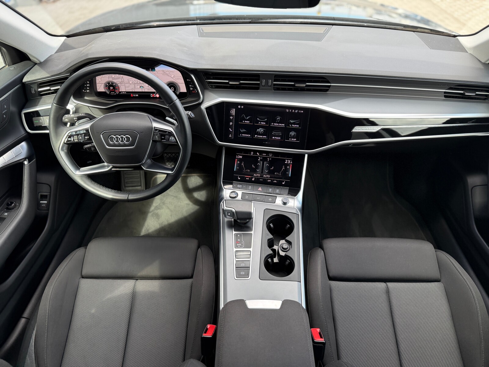 Audi A6 Avant - zdjęcie 15