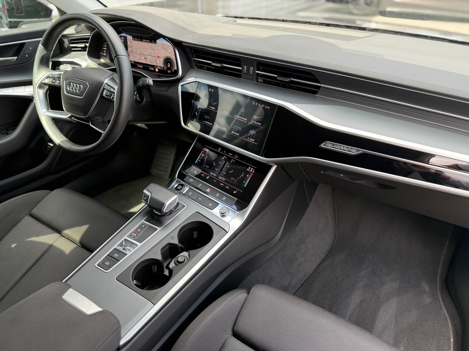 Audi A6 Avant - zdjęcie 24
