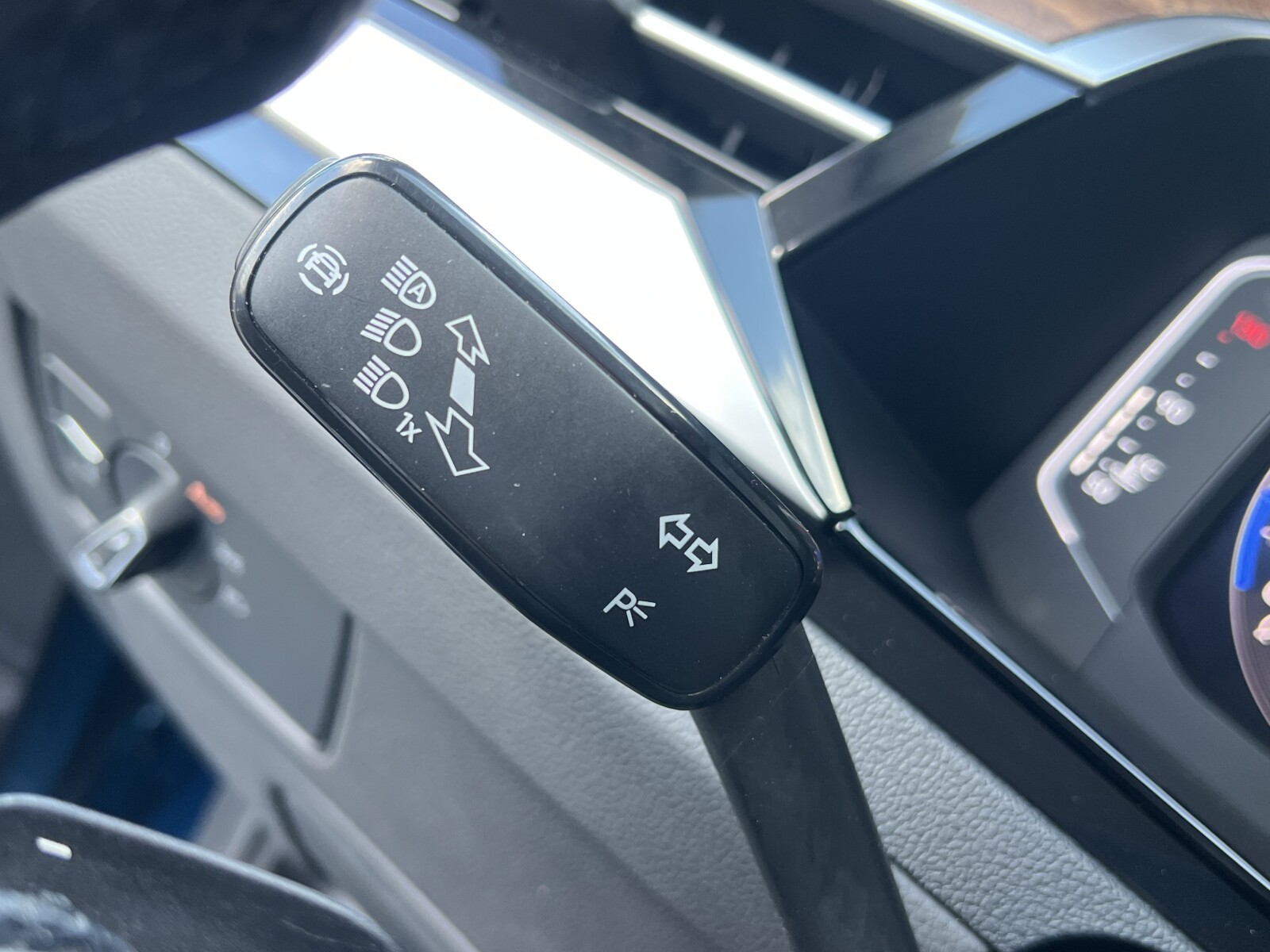 Volkswagen Arteon Shooting Brake - zdjęcie 18