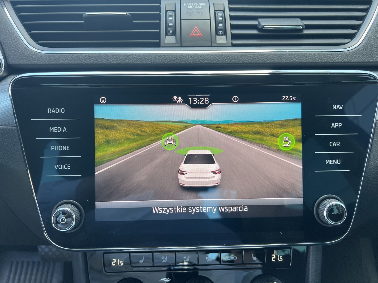 Škoda Superb - zdjęcie 20