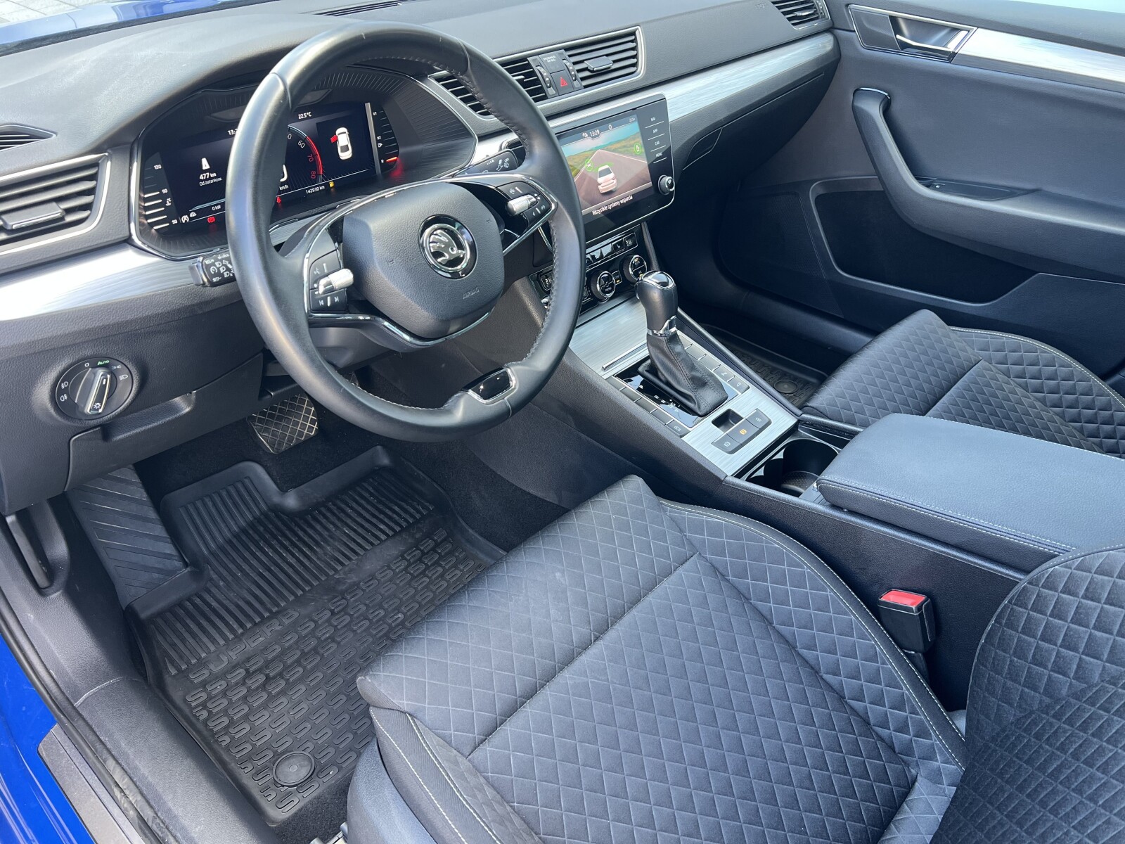 Škoda Superb - zdjęcie 23