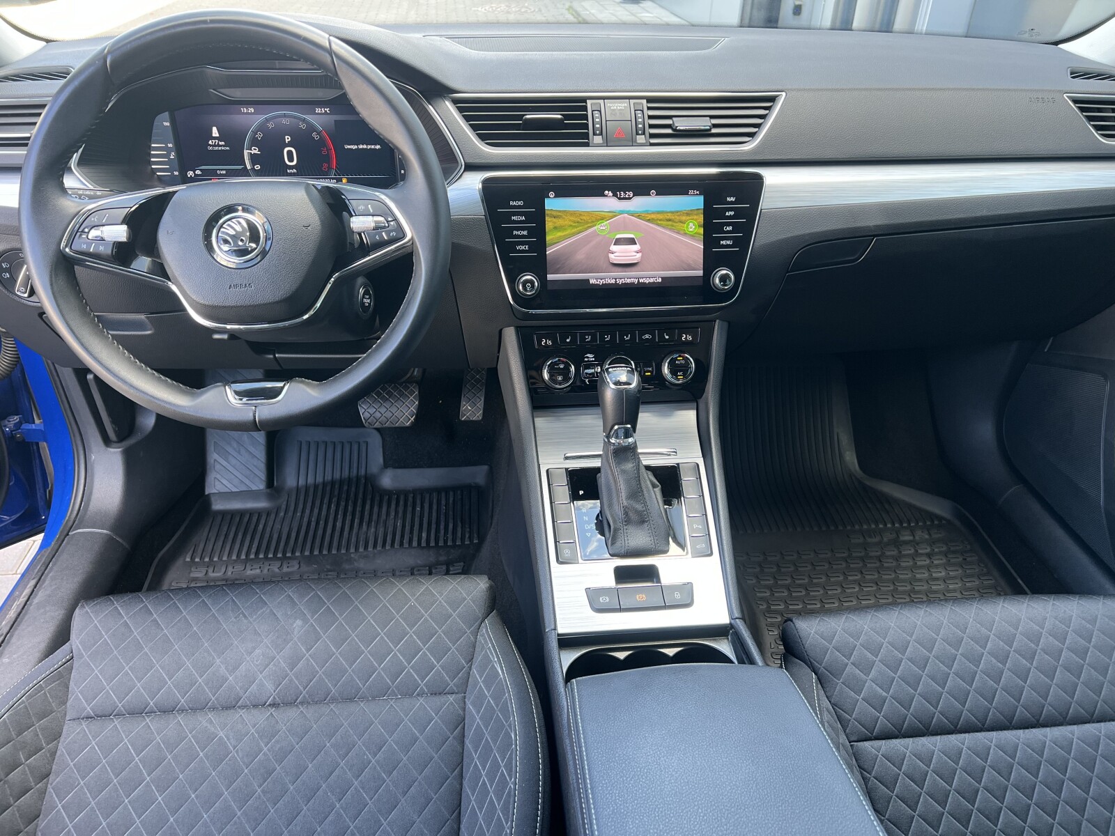 Škoda Superb - zdjęcie 26
