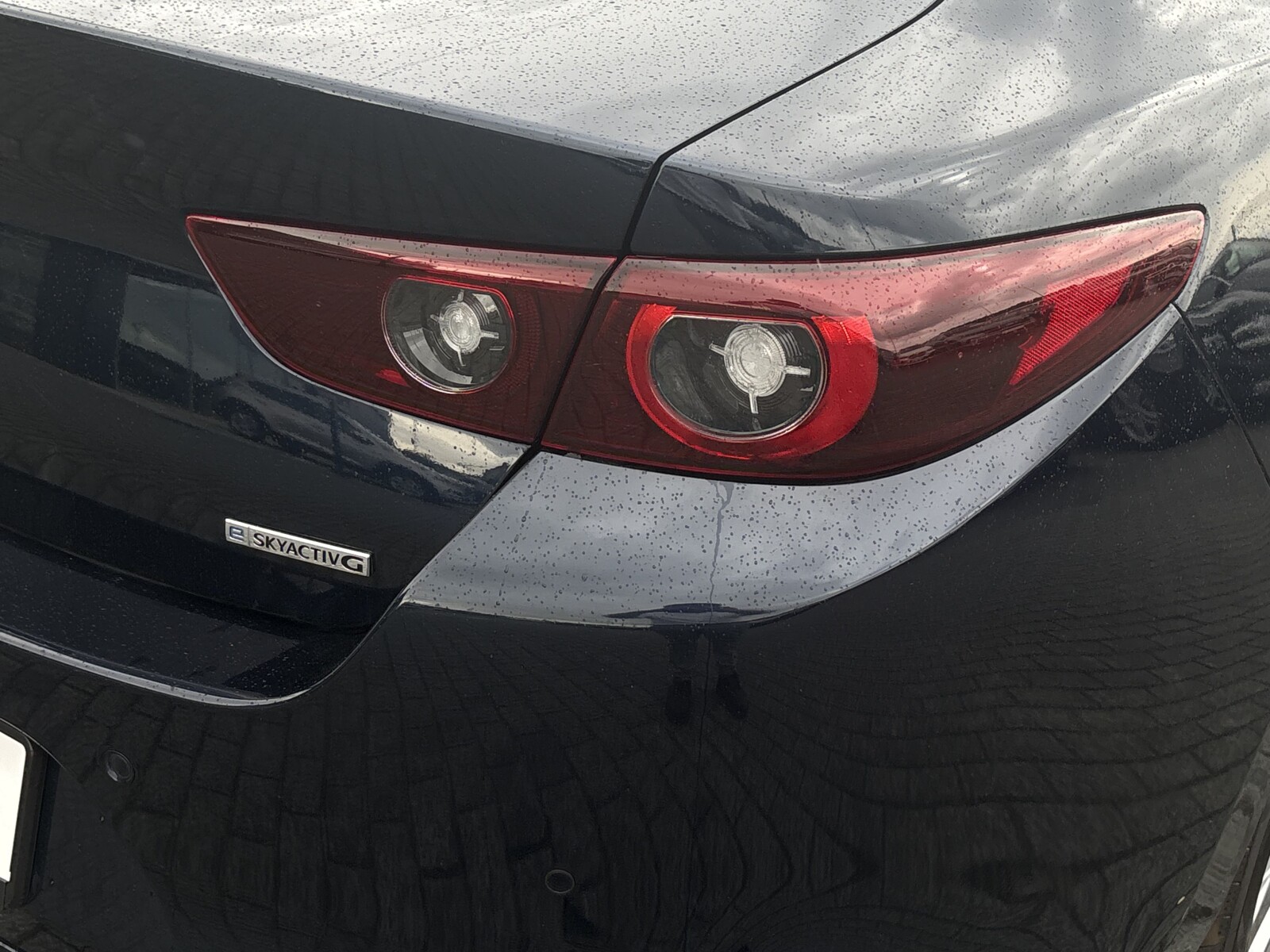 Mazda 3 - zdjęcie 36