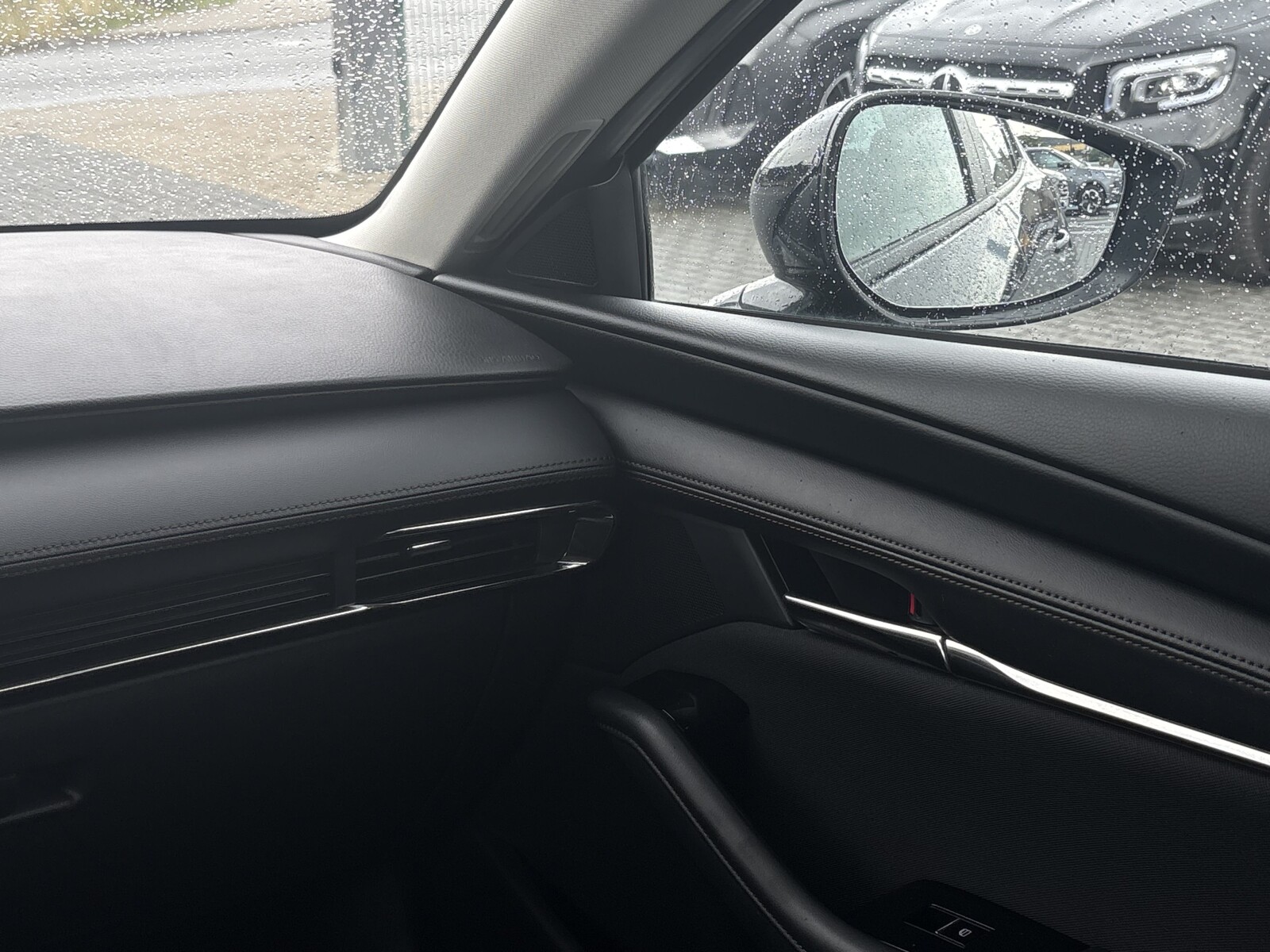 Mazda 3 - zdjęcie 15