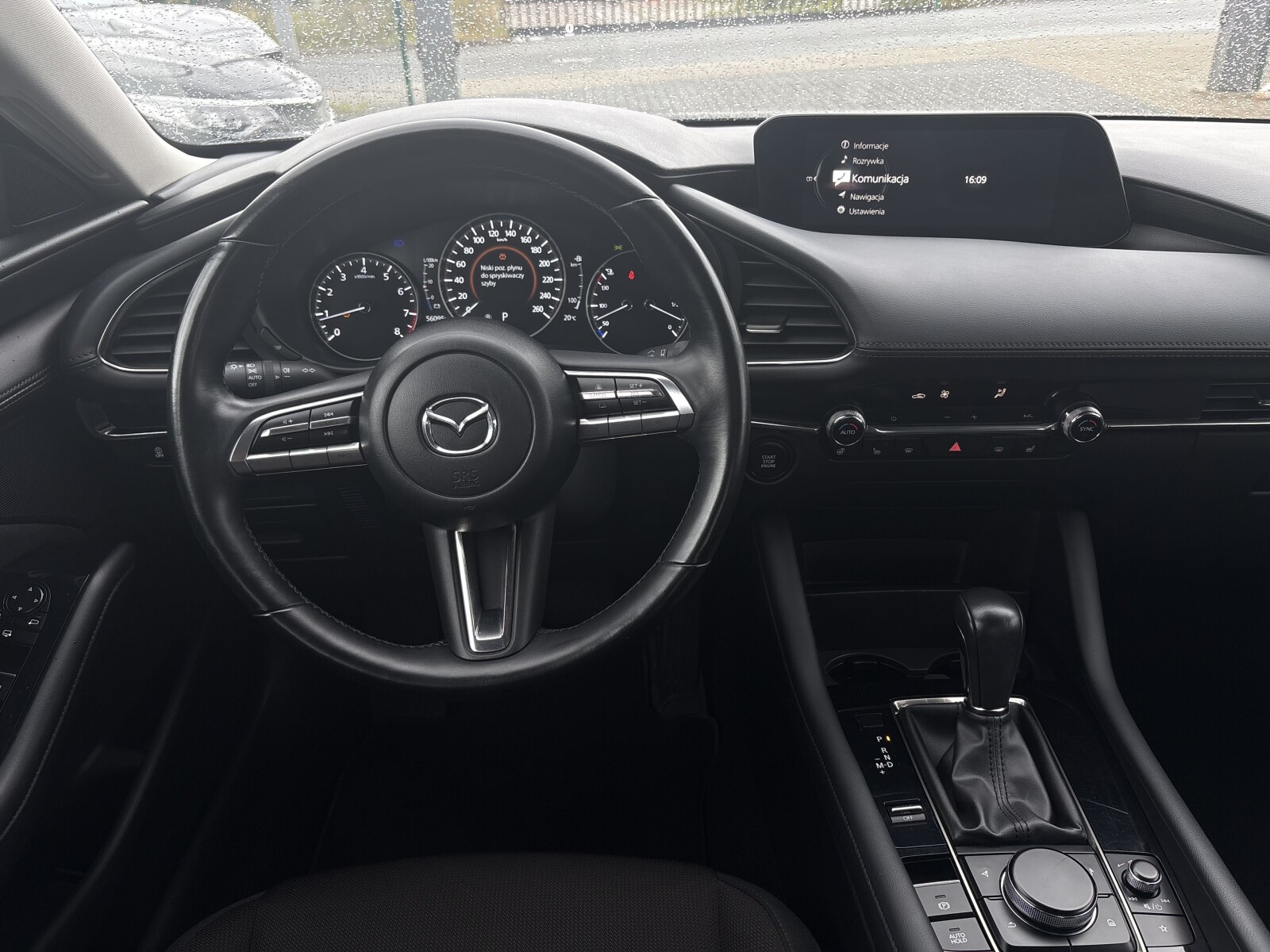 Mazda 3 - zdjęcie 9