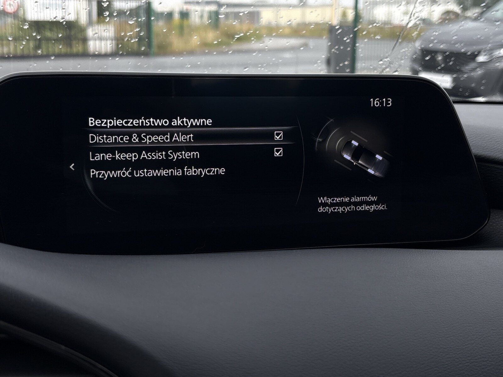 Mazda 3 - zdjęcie 28