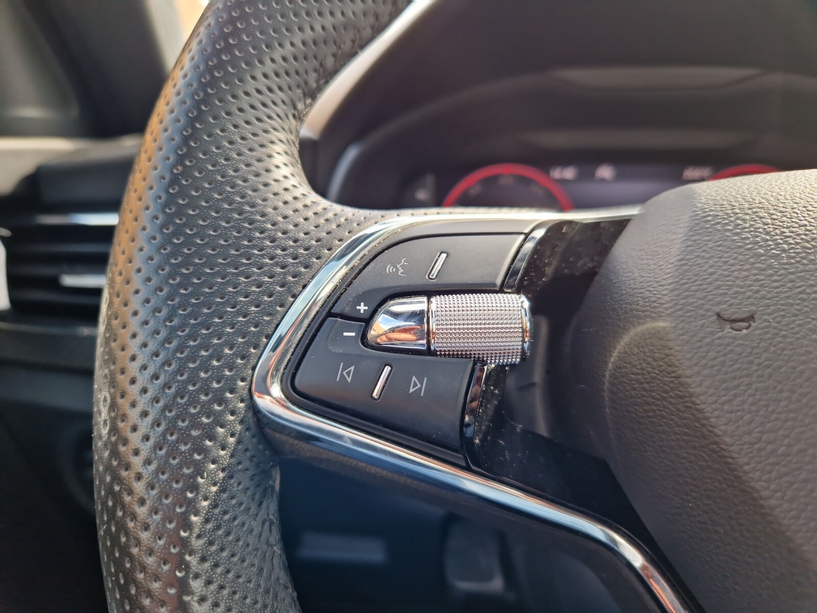 Škoda Kamiq - zdjęcie 17