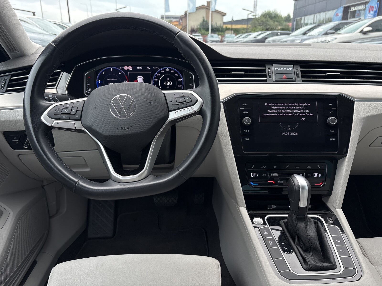 Volkswagen Passat - zdjęcie 13