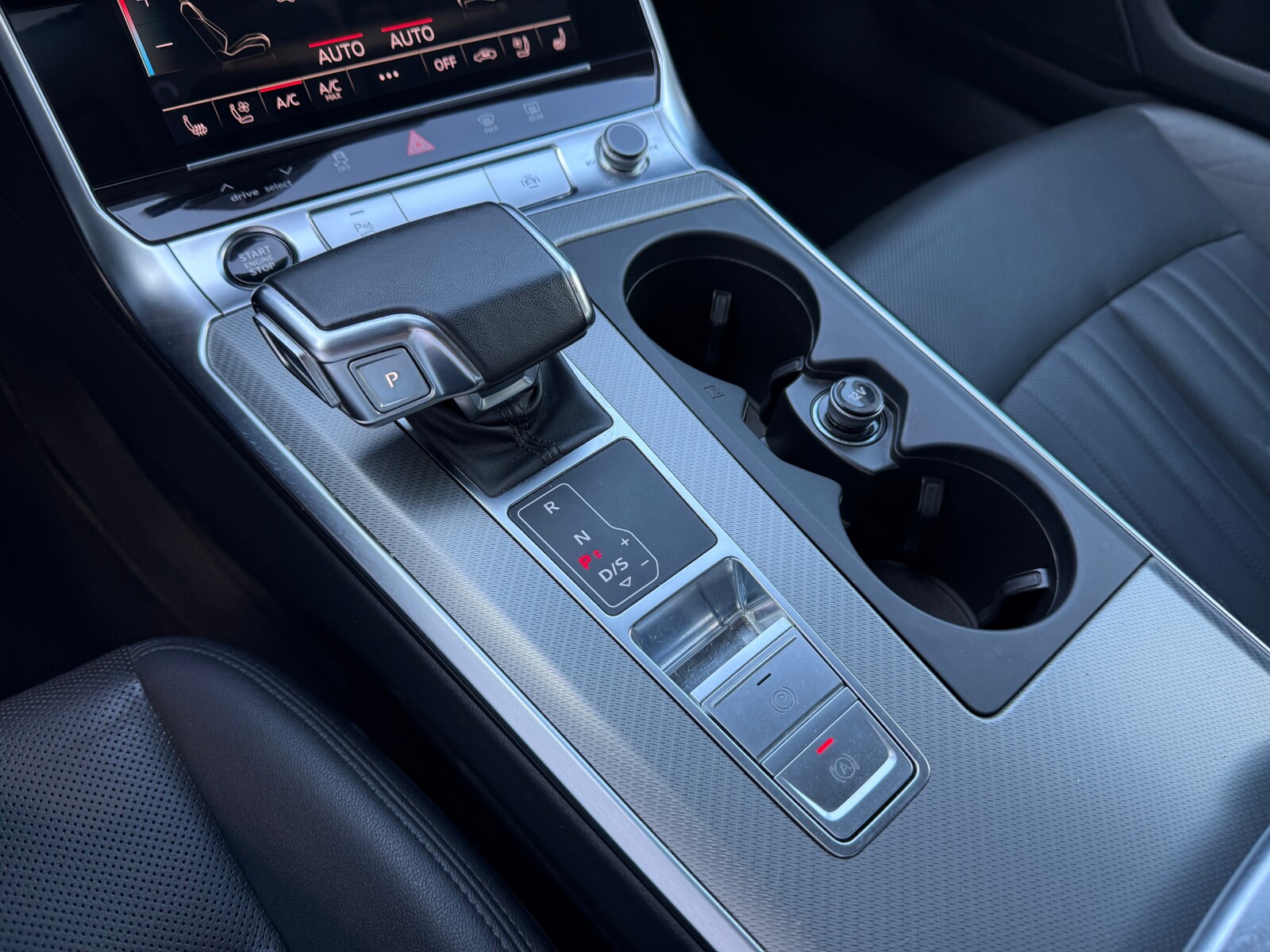 Audi A6 Avant - zdjęcie 24