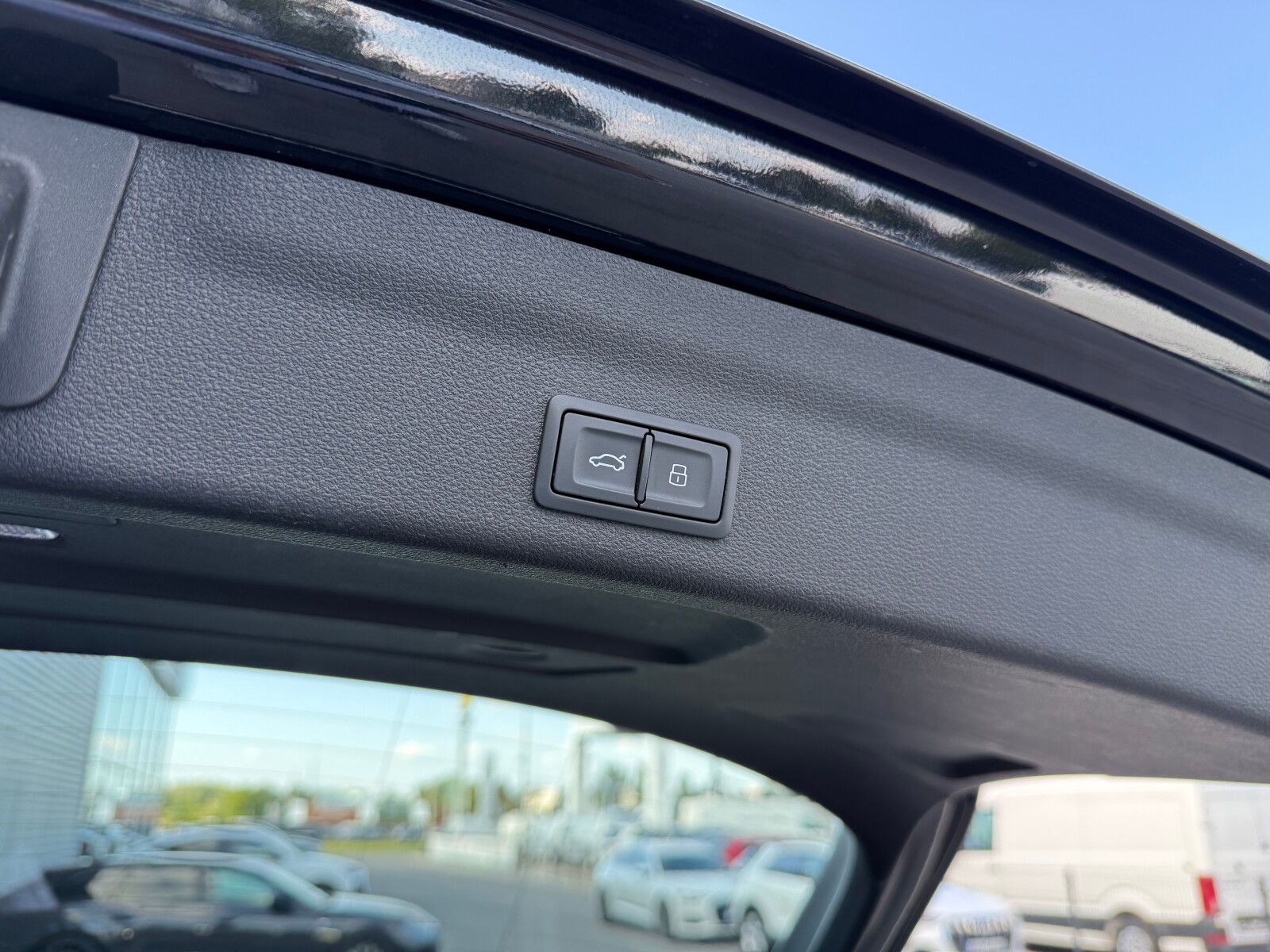 Audi A6 Avant - zdjęcie 10