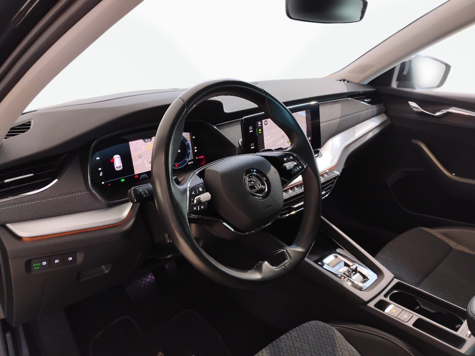 Škoda Octavia Combi - zdjęcie 19