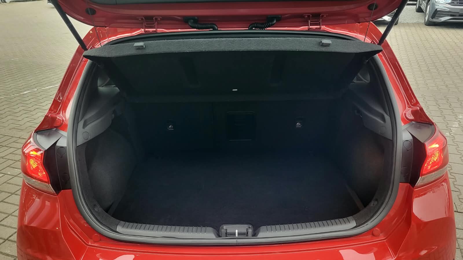 Hyundai i30 - zdjęcie 12