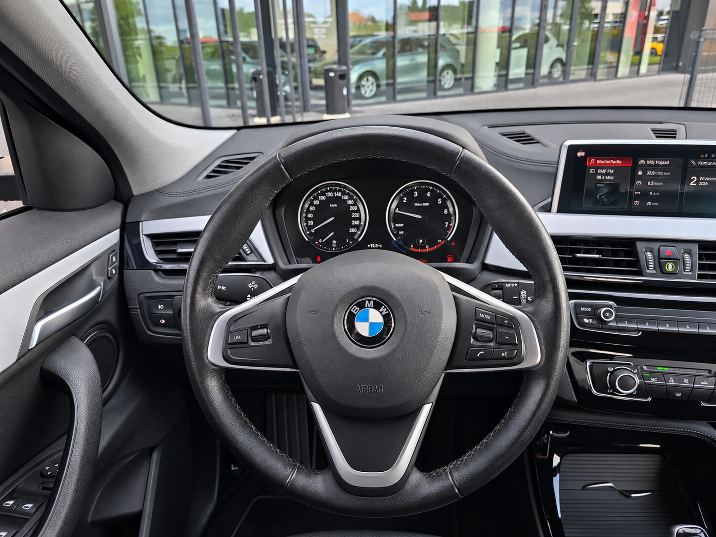 BMW X2 - zdjęcie 11