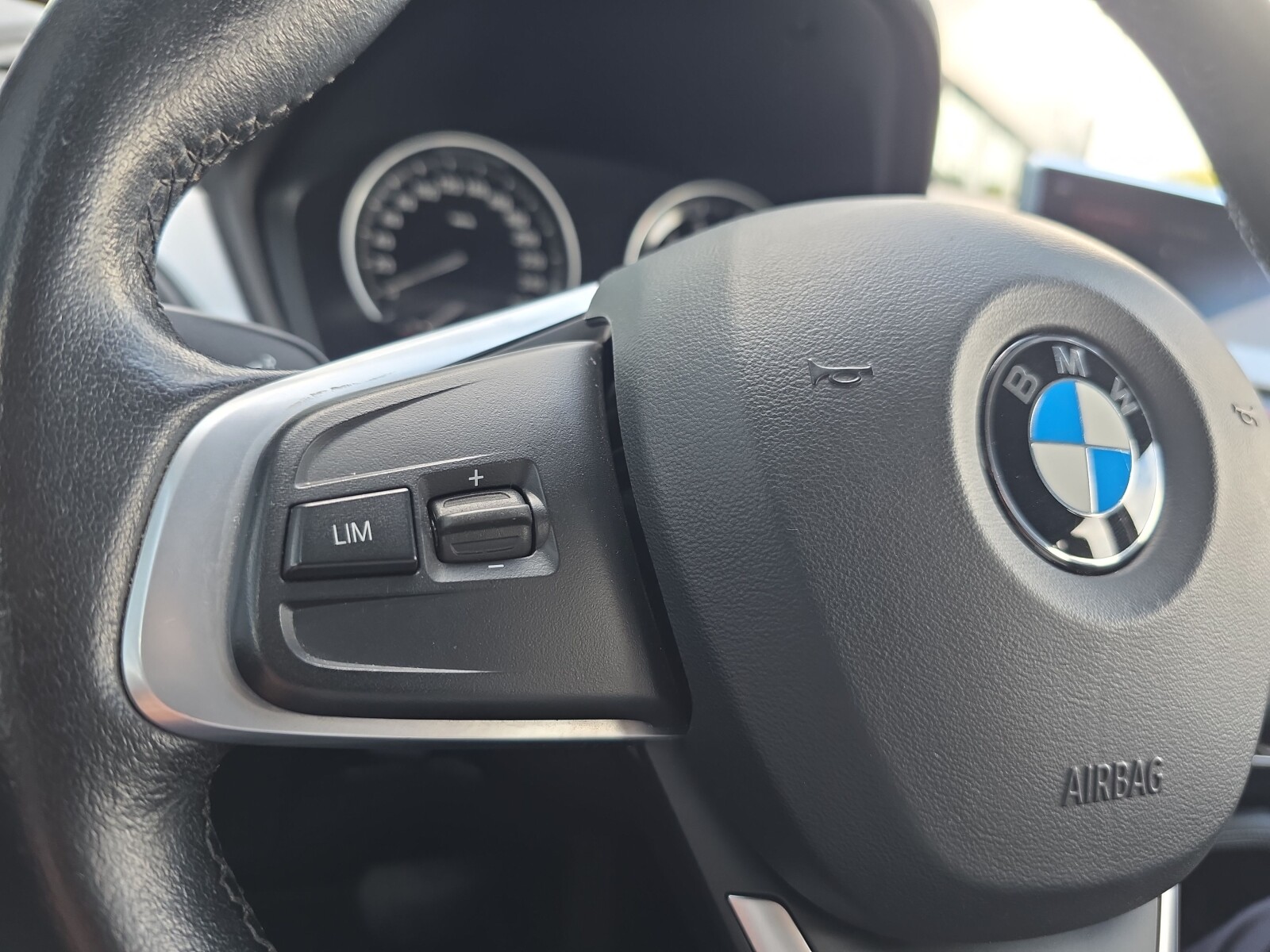 BMW X2 - zdjęcie 13