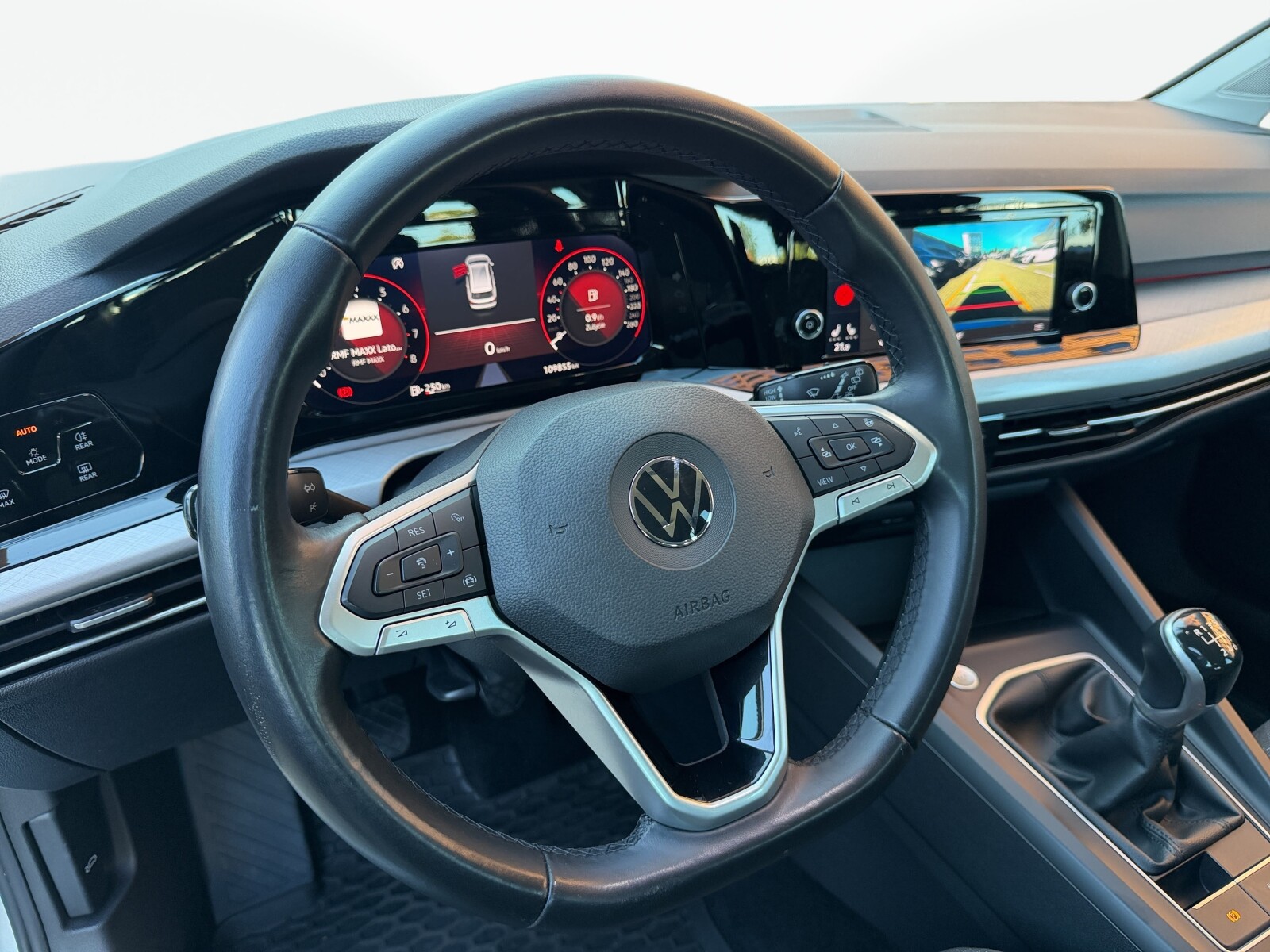Volkswagen Golf - zdjęcie 10