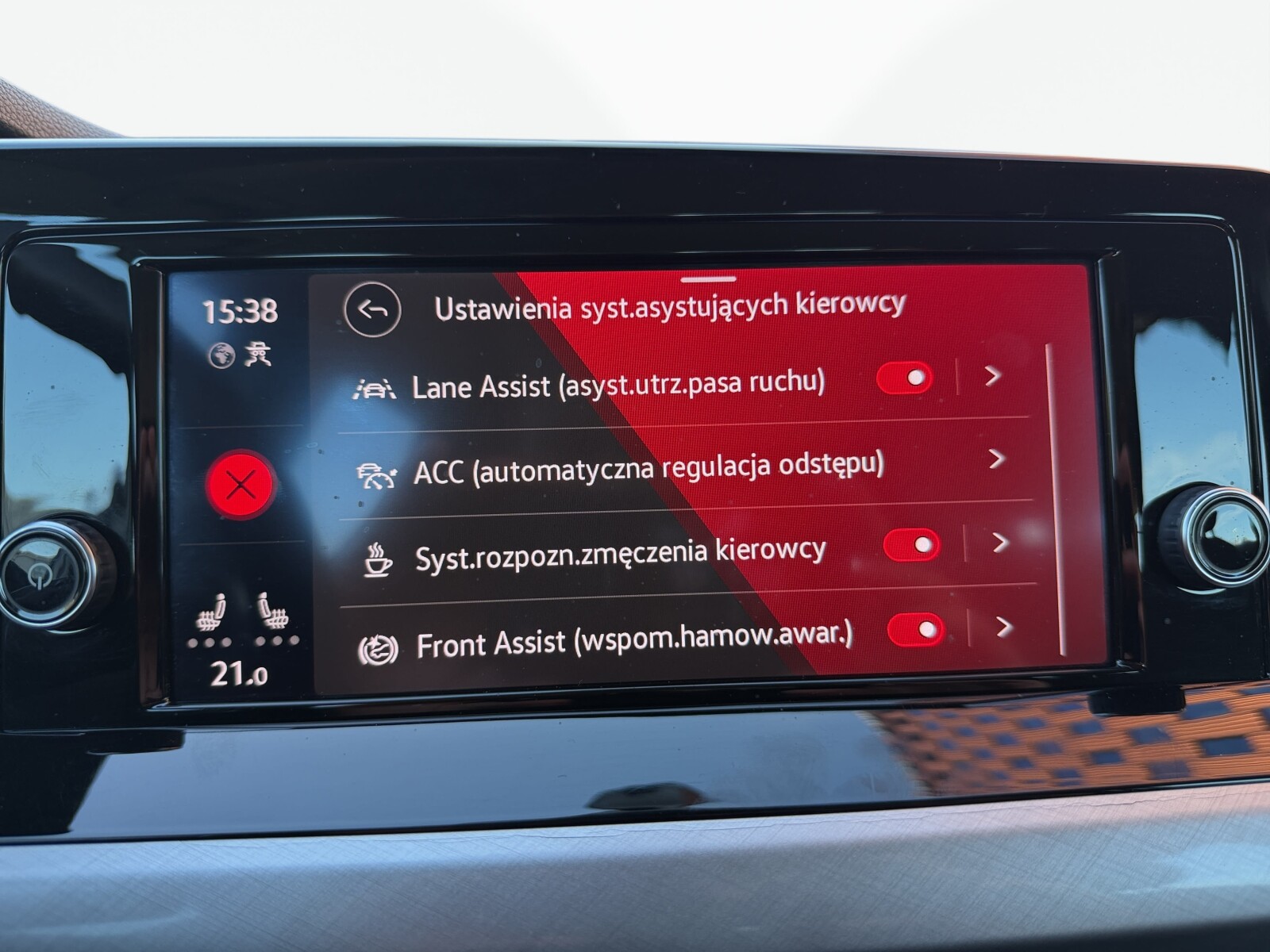 Volkswagen Golf - zdjęcie 25