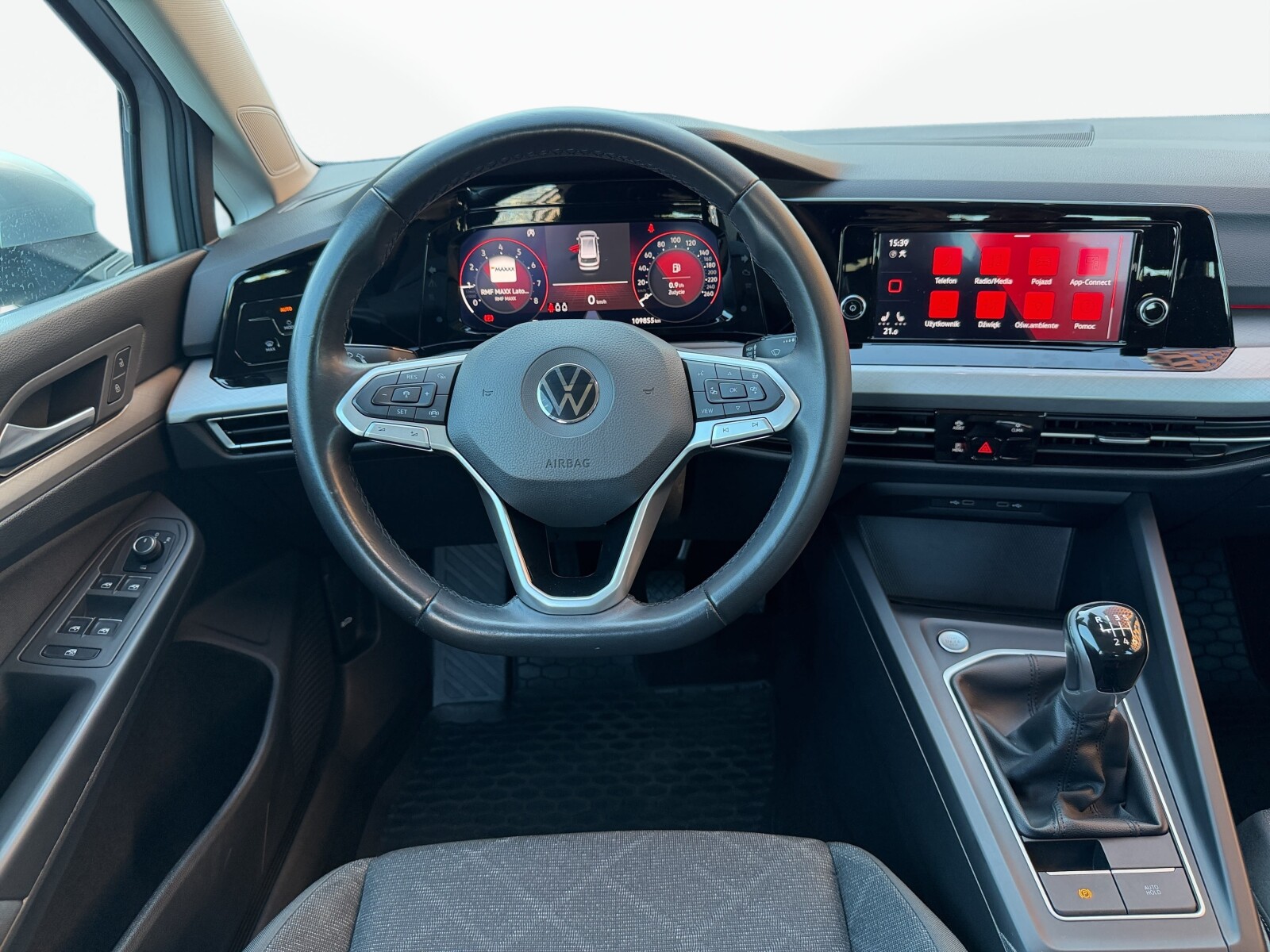 Volkswagen Golf - zdjęcie 17