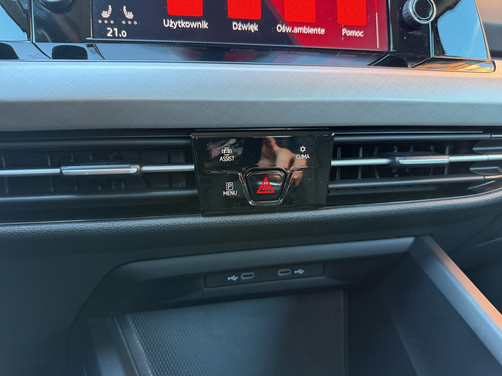 Volkswagen Golf - zdjęcie 20