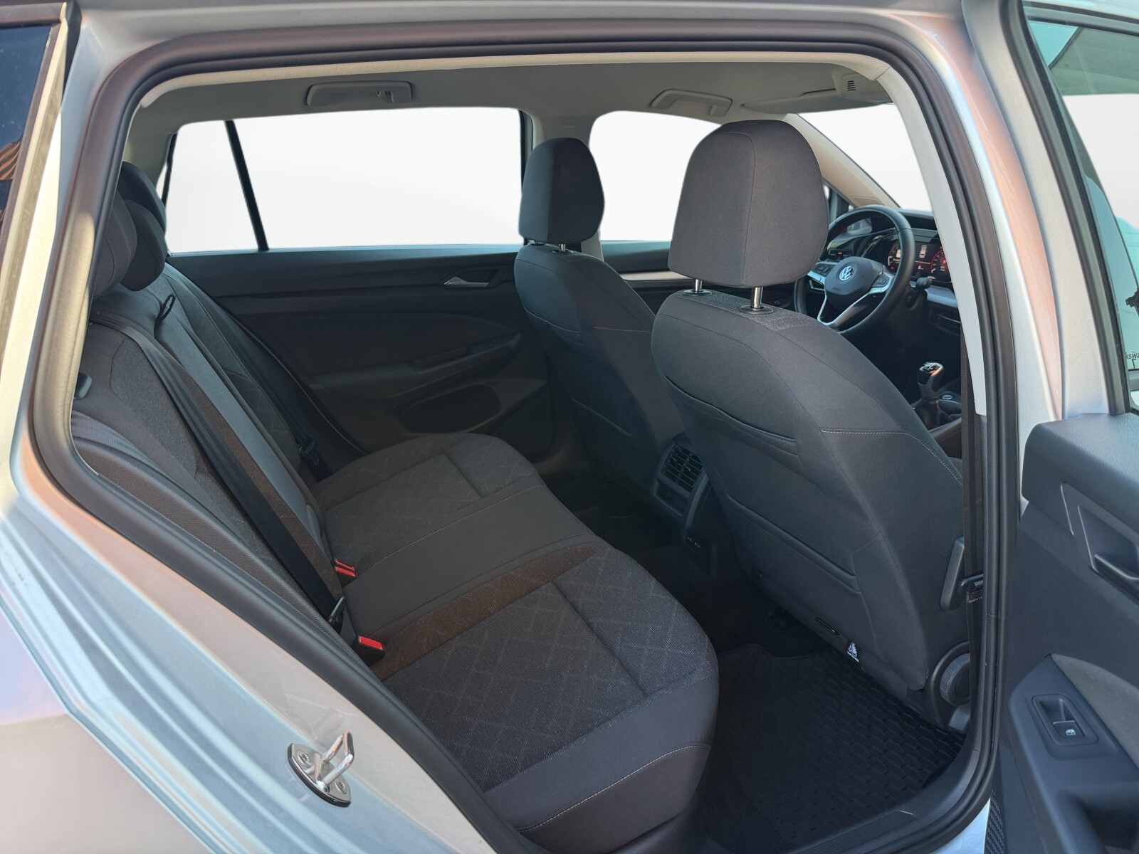 Volkswagen Golf - zdjęcie 32