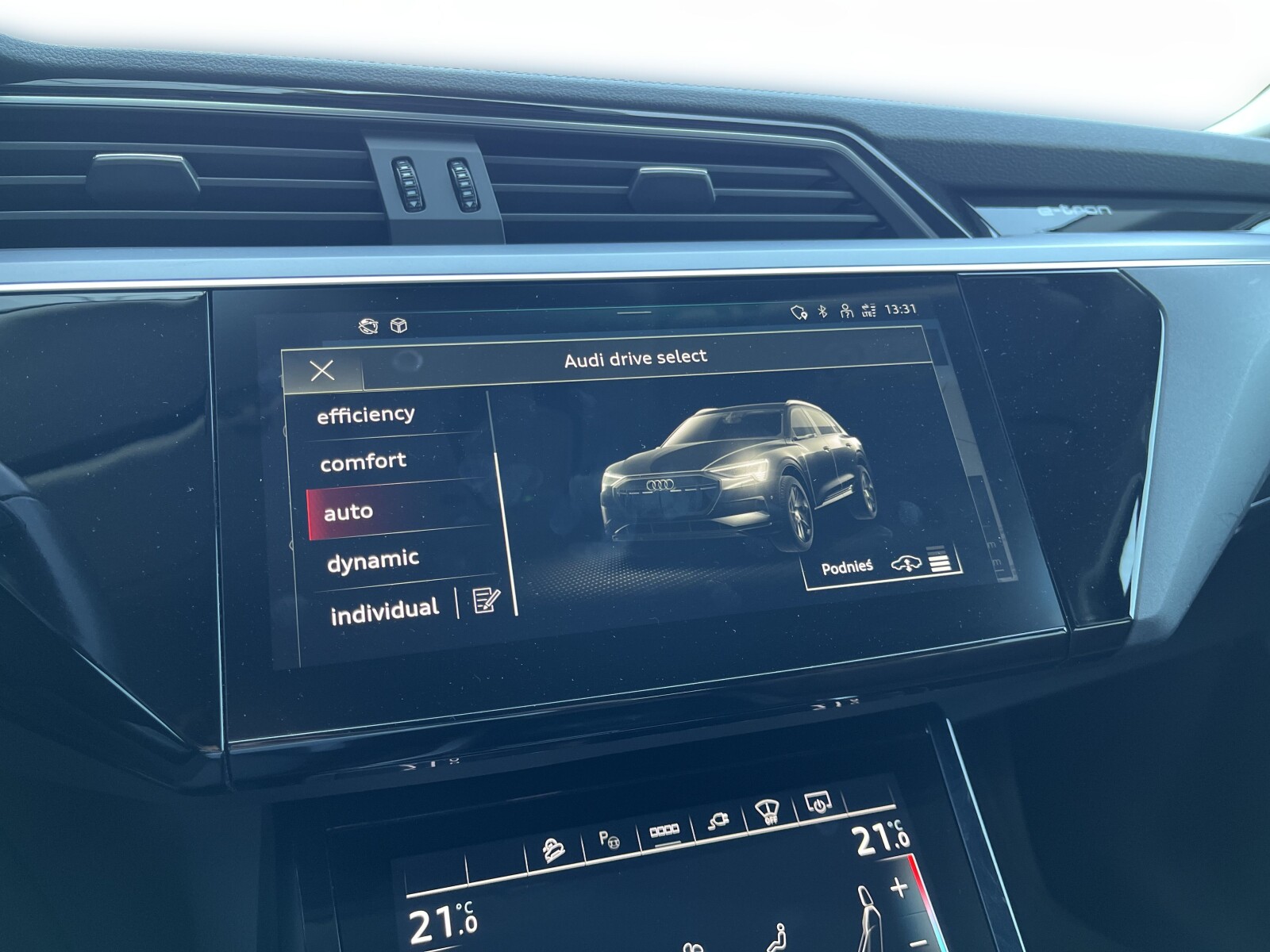 Audi e-tron - zdjęcie 28
