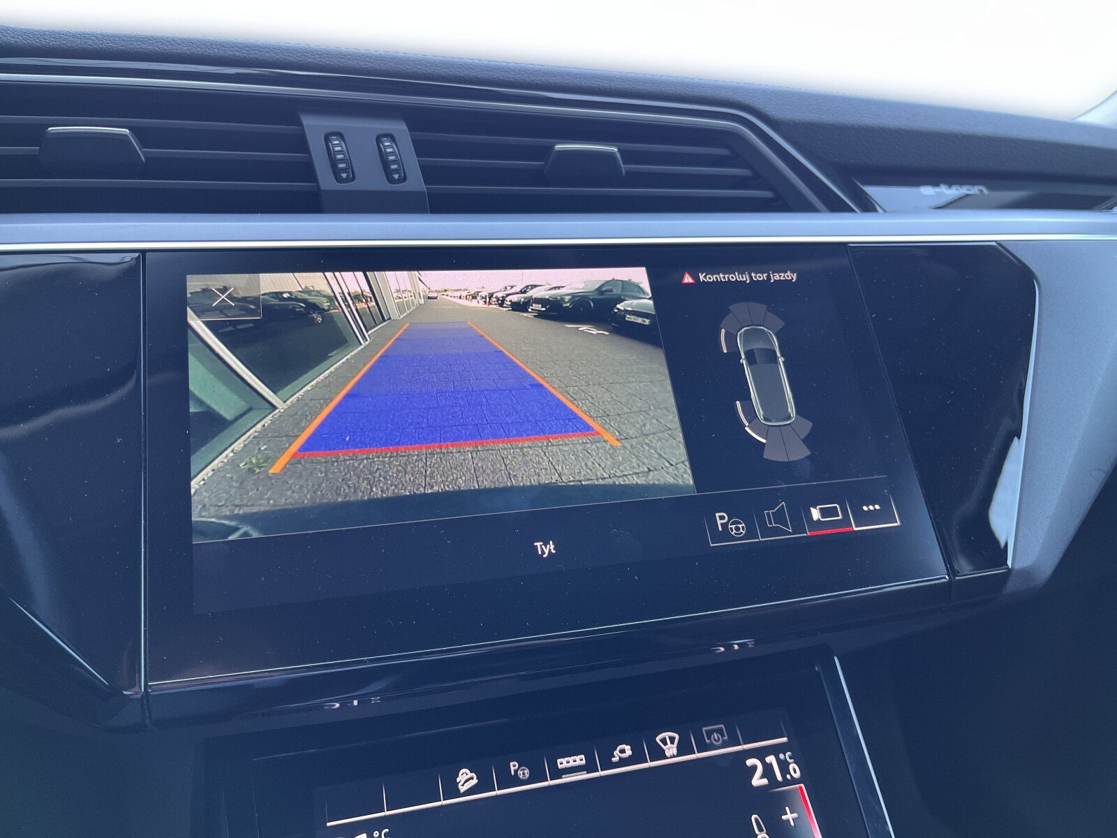 Audi e-tron - zdjęcie 26