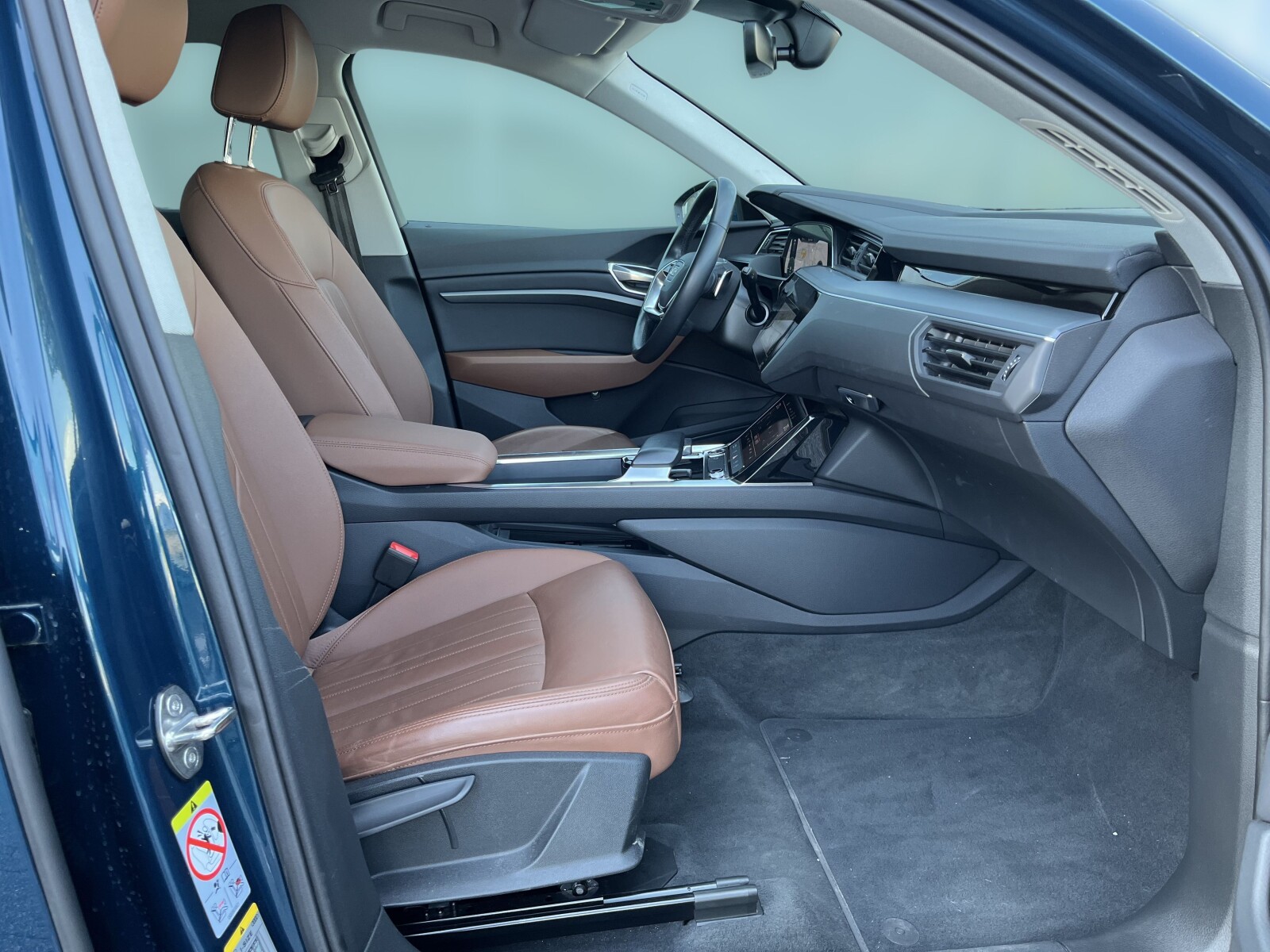 Audi e-tron - zdjęcie 16