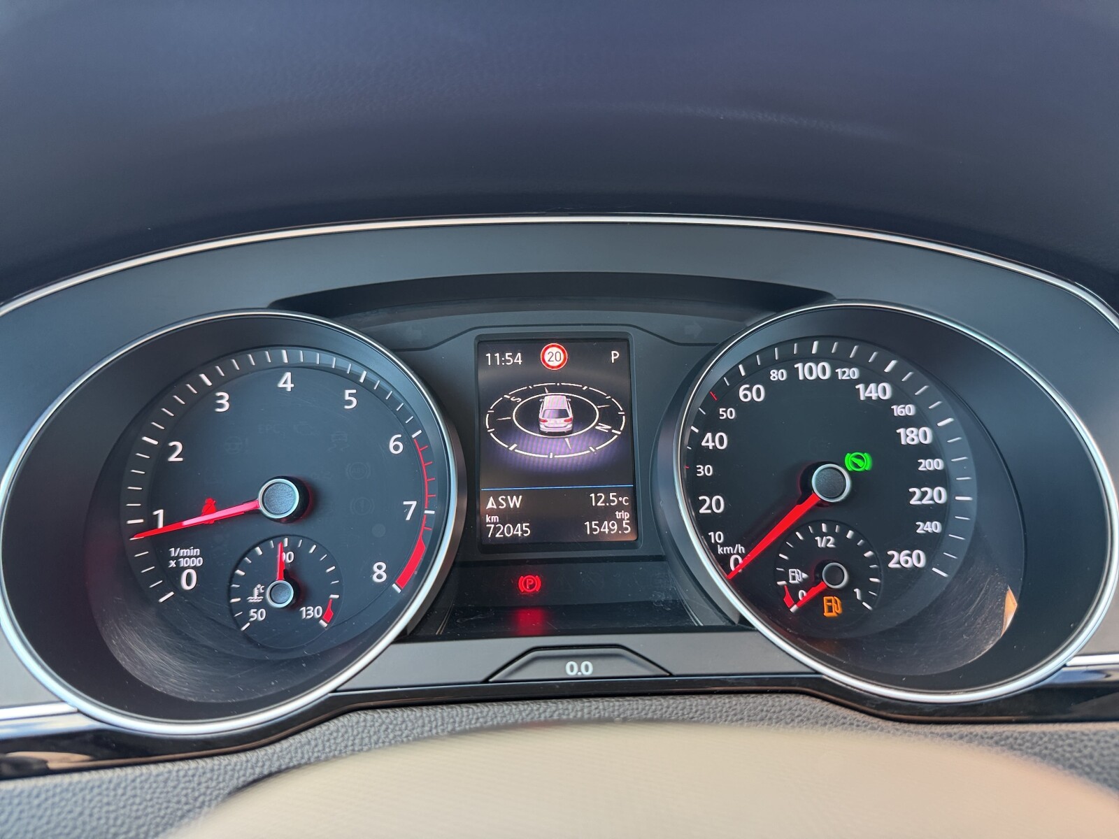 Volkswagen Passat - zdjęcie 17