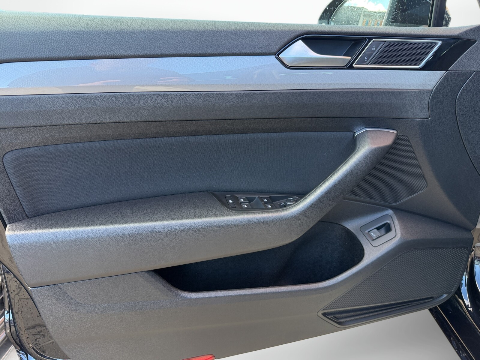 Volkswagen Passat - zdjęcie 14