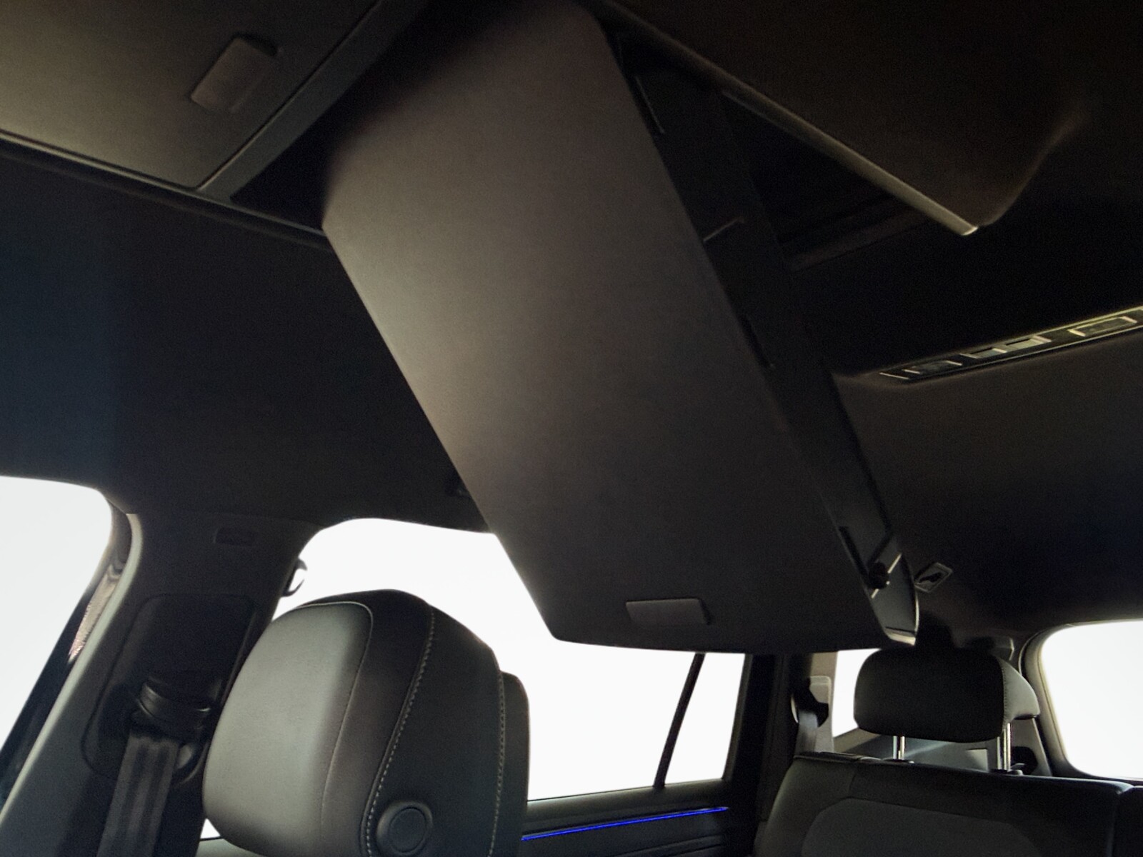 Volkswagen Tiguan Allspace - zdjęcie 26
