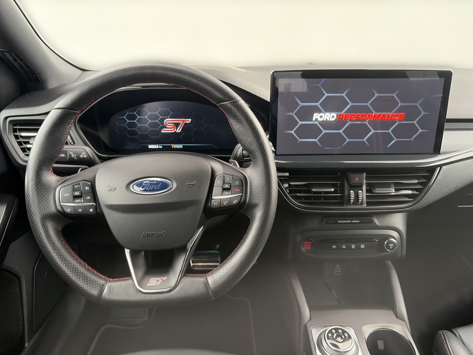 Ford Focus - zdjęcie 13