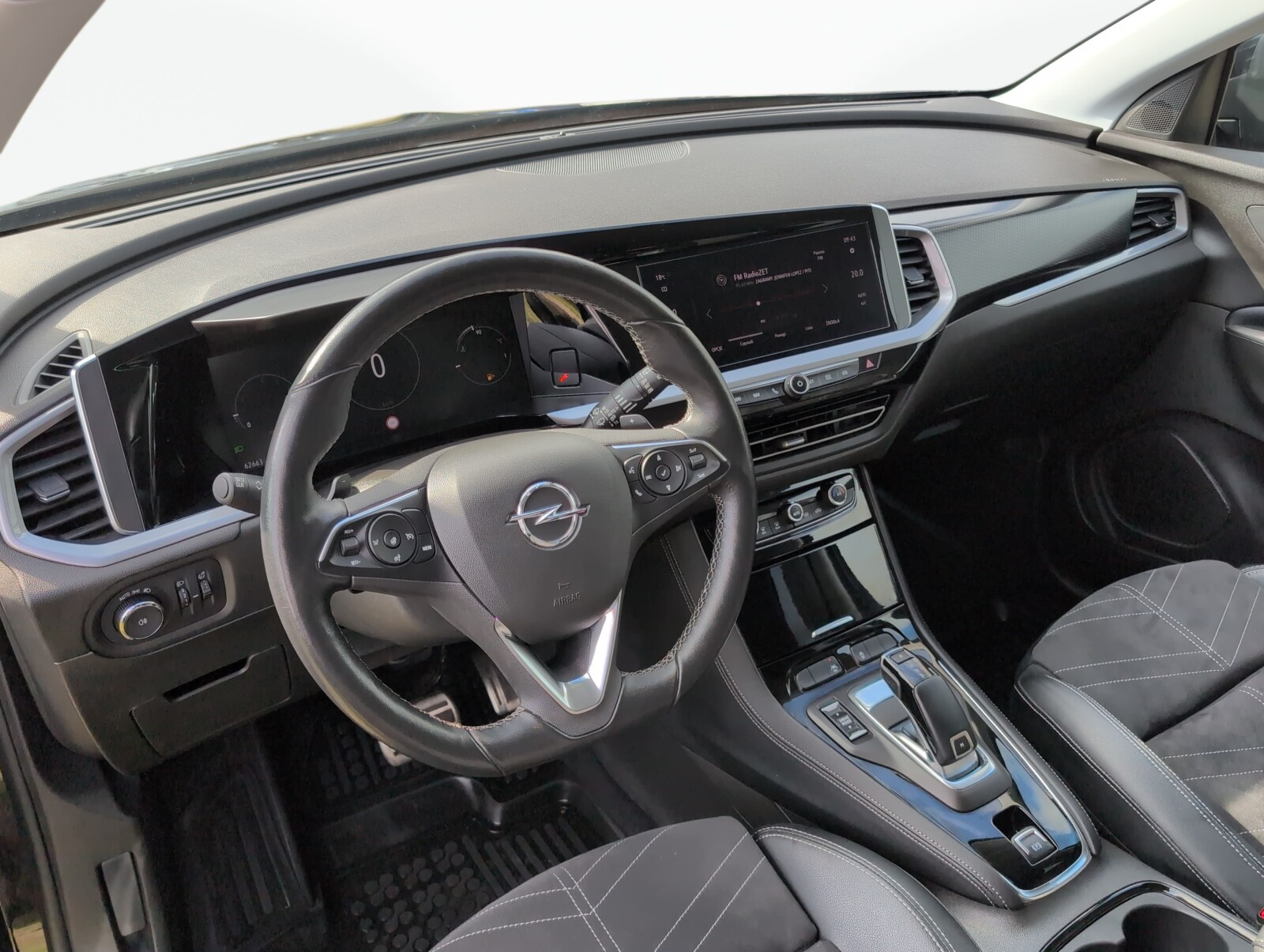 Opel Grandland - zdjęcie 17