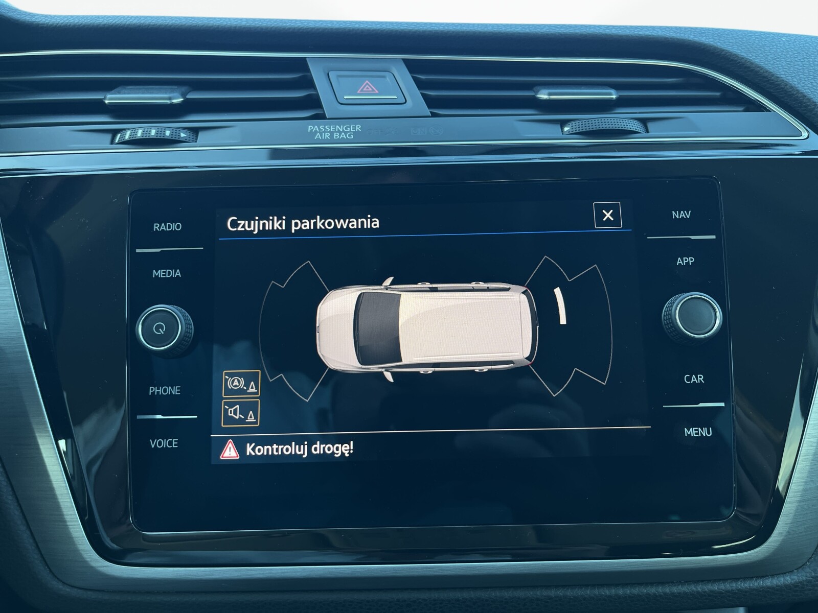 Volkswagen Touran - zdjęcie 15