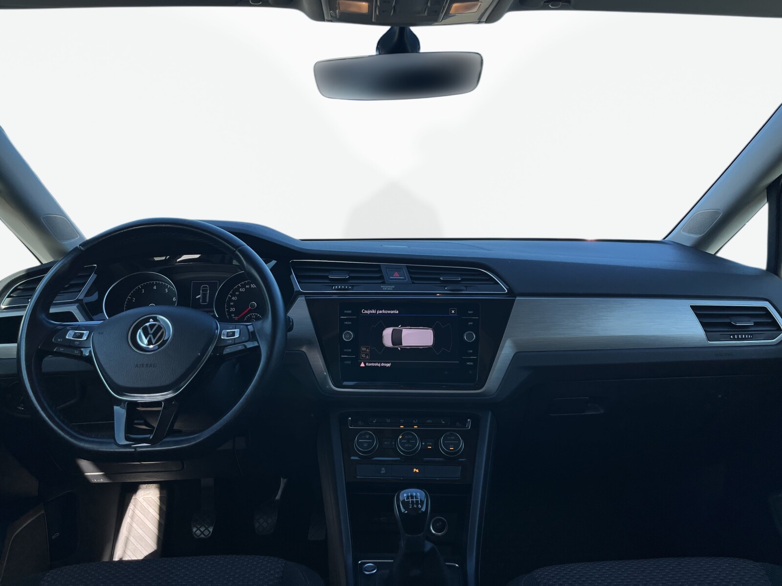 Volkswagen Touran - zdjęcie 6